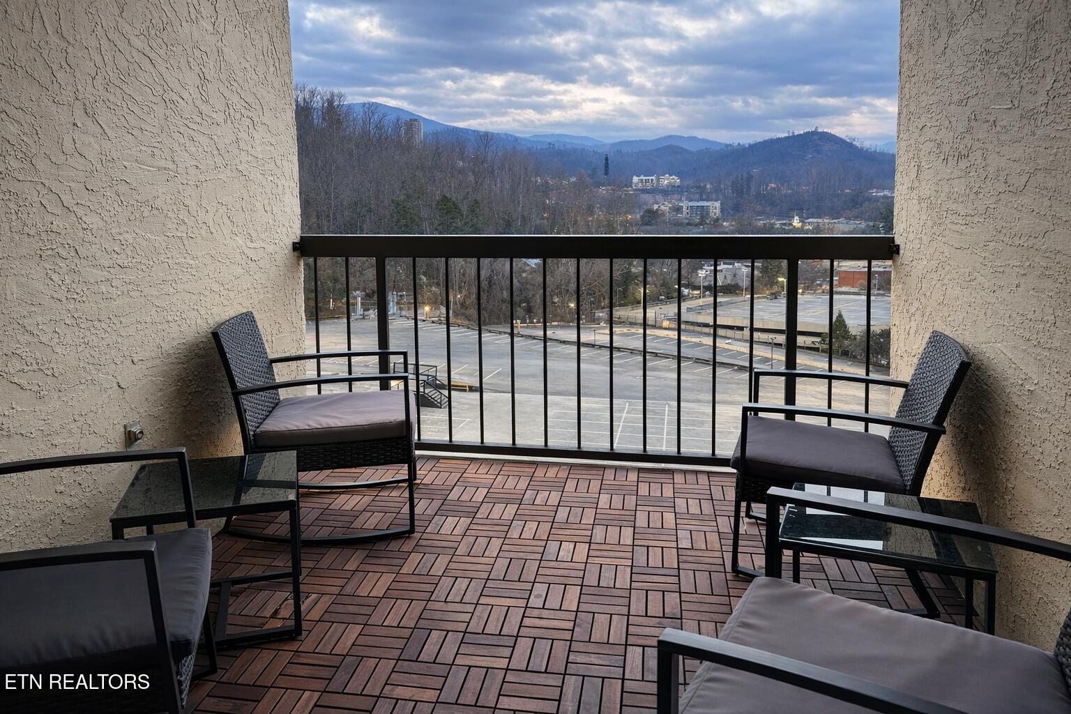 102 Baskins Creek Gatlinburg TN 37738