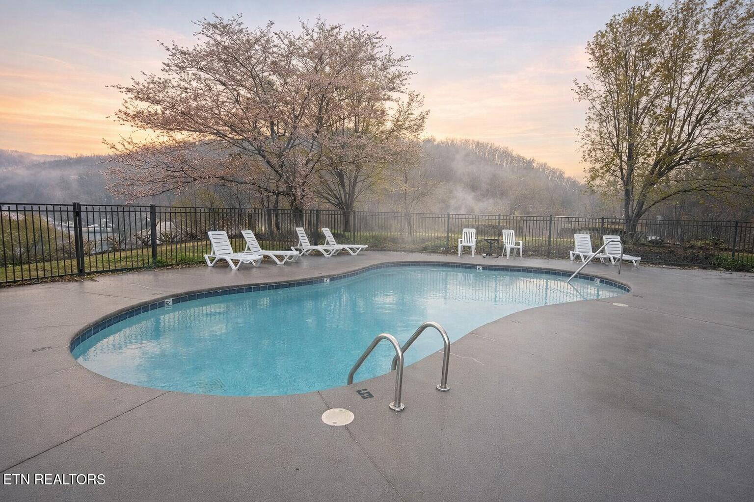 102 Baskins Creek Gatlinburg TN 37738
