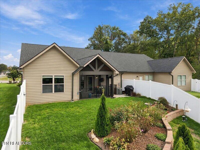 307 Whiskey Barrel Way Knoxville TN 37912