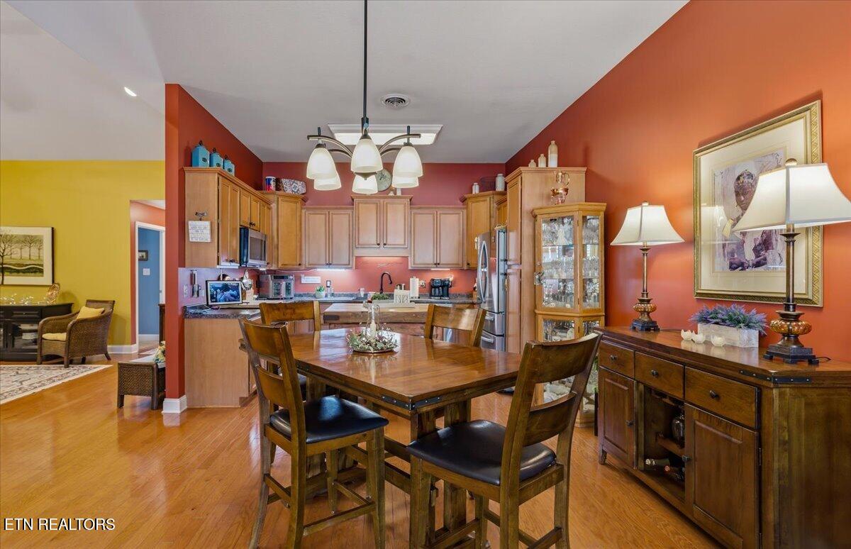 327 Glenview Circle Lenoir City TN 37771