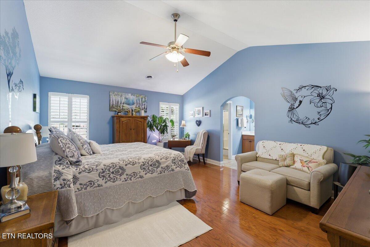 327 Glenview Circle Lenoir City TN 37771