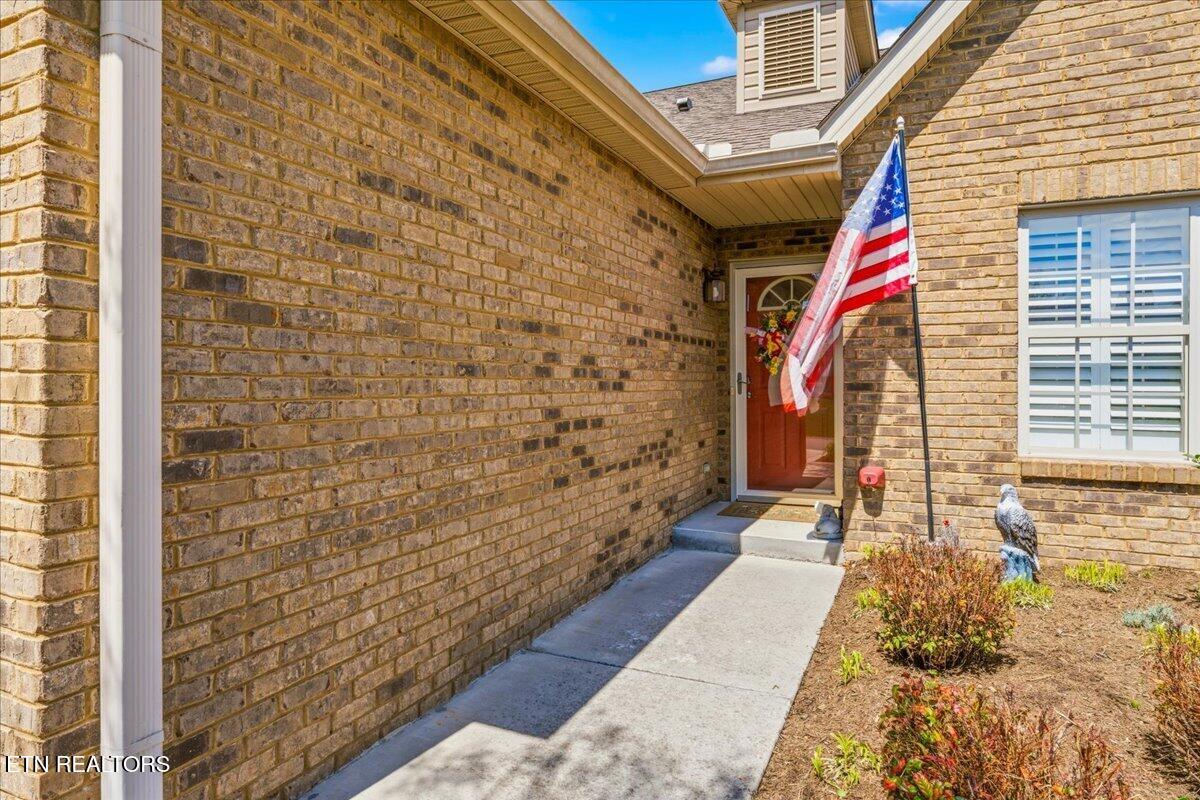 327 Glenview Circle Lenoir City TN 37771