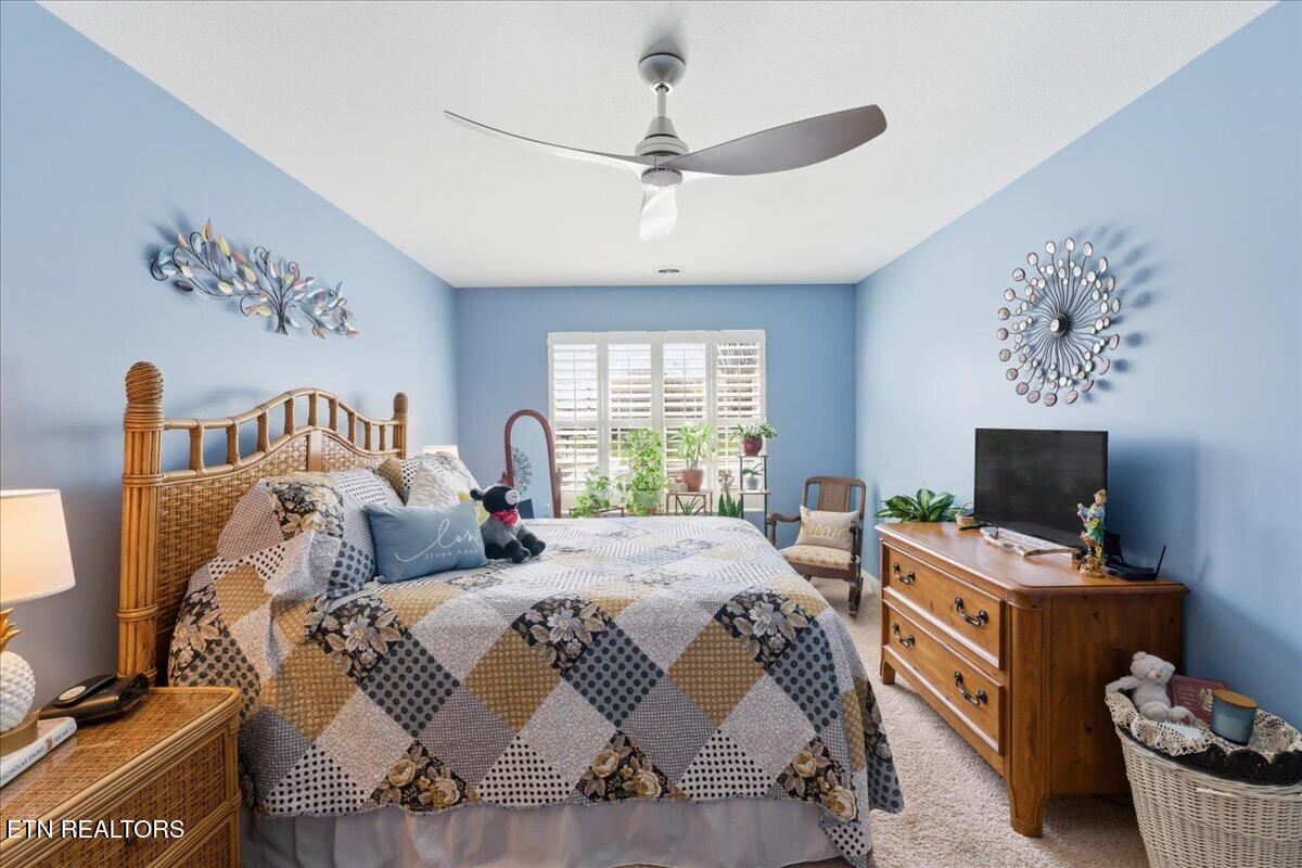 327 Glenview Circle Lenoir City TN 37771
