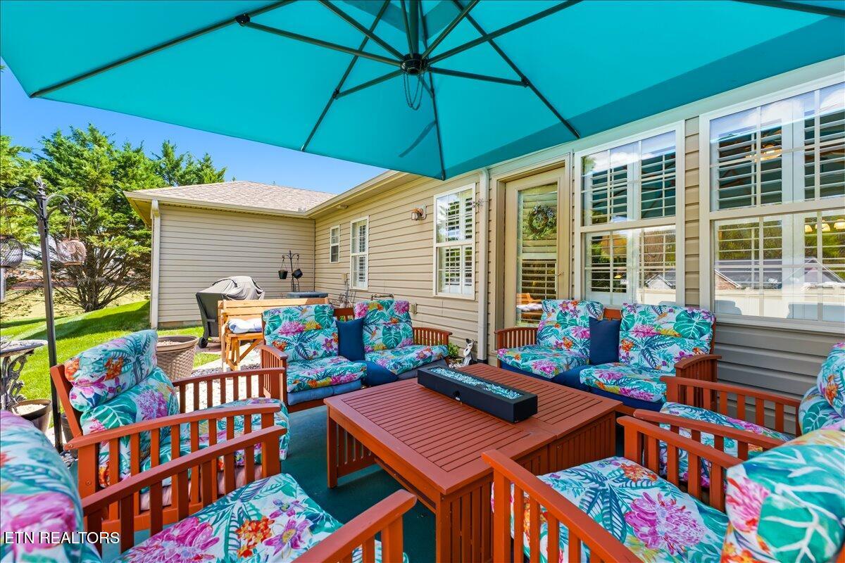 327 Glenview Circle Lenoir City TN 37771