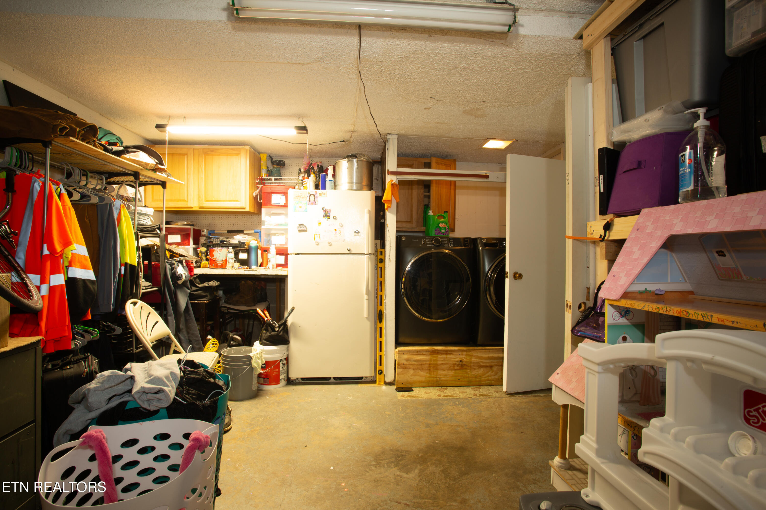 74 Valley Forge Drive Oak Ridge TN 37830