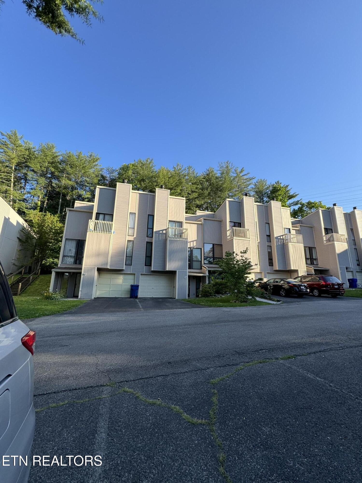 74 Valley Forge Drive Oak Ridge TN 37830