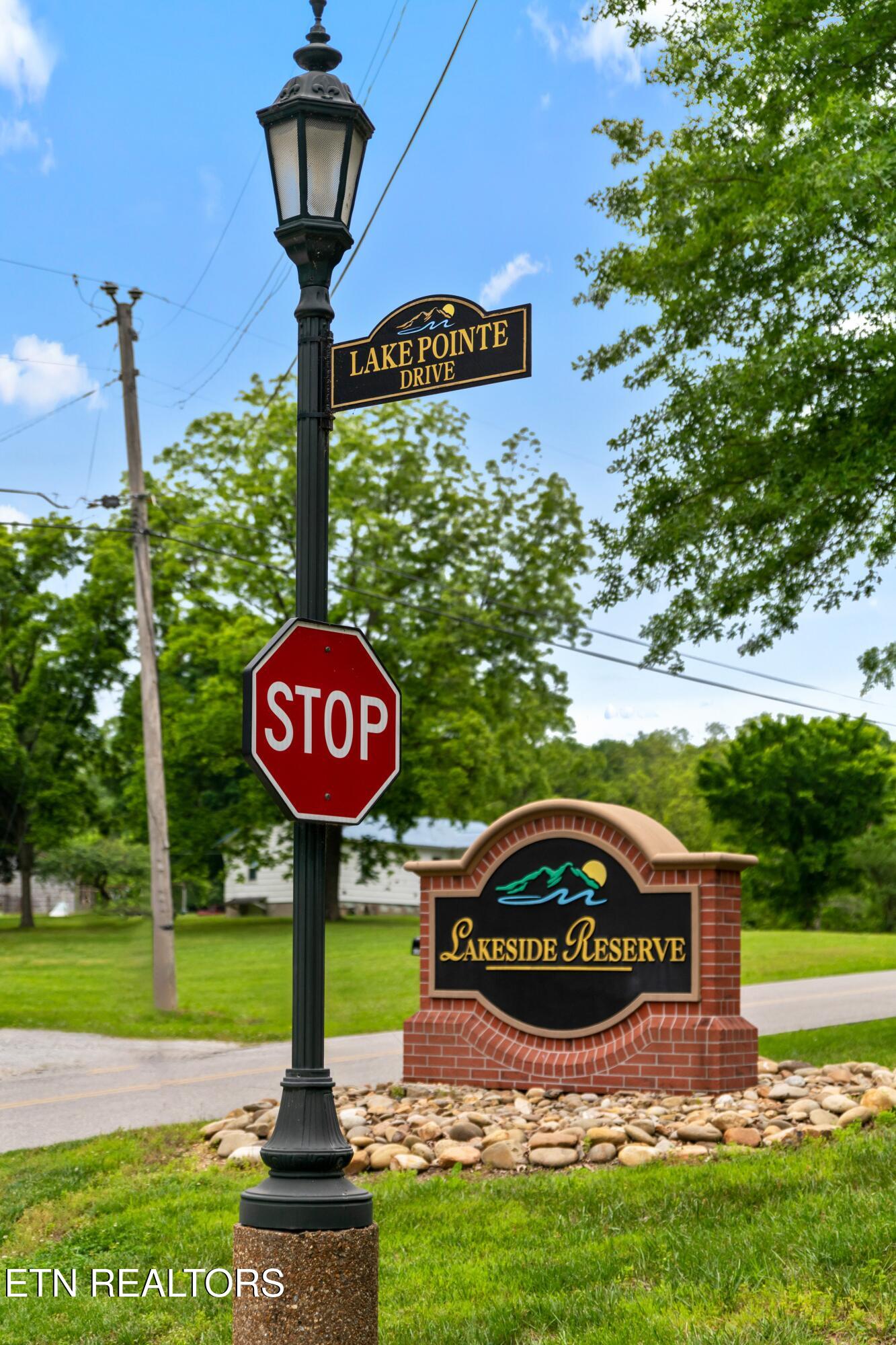 2432 Grand View Court Kingston TN 37763