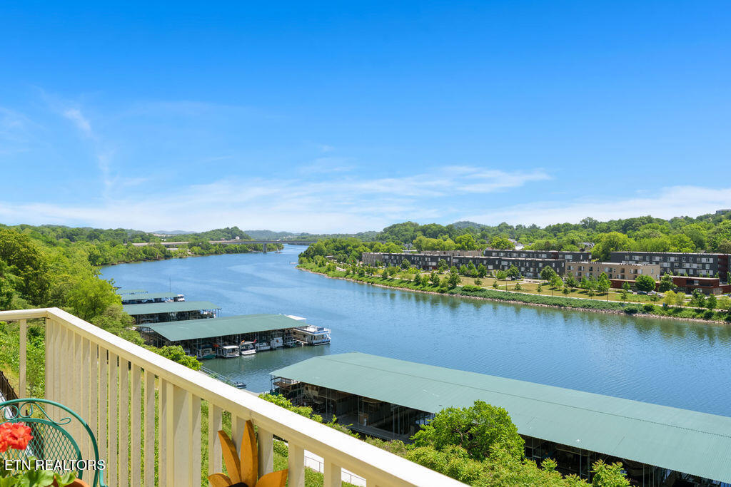 530 Riverfront Way Knoxville TN 37915