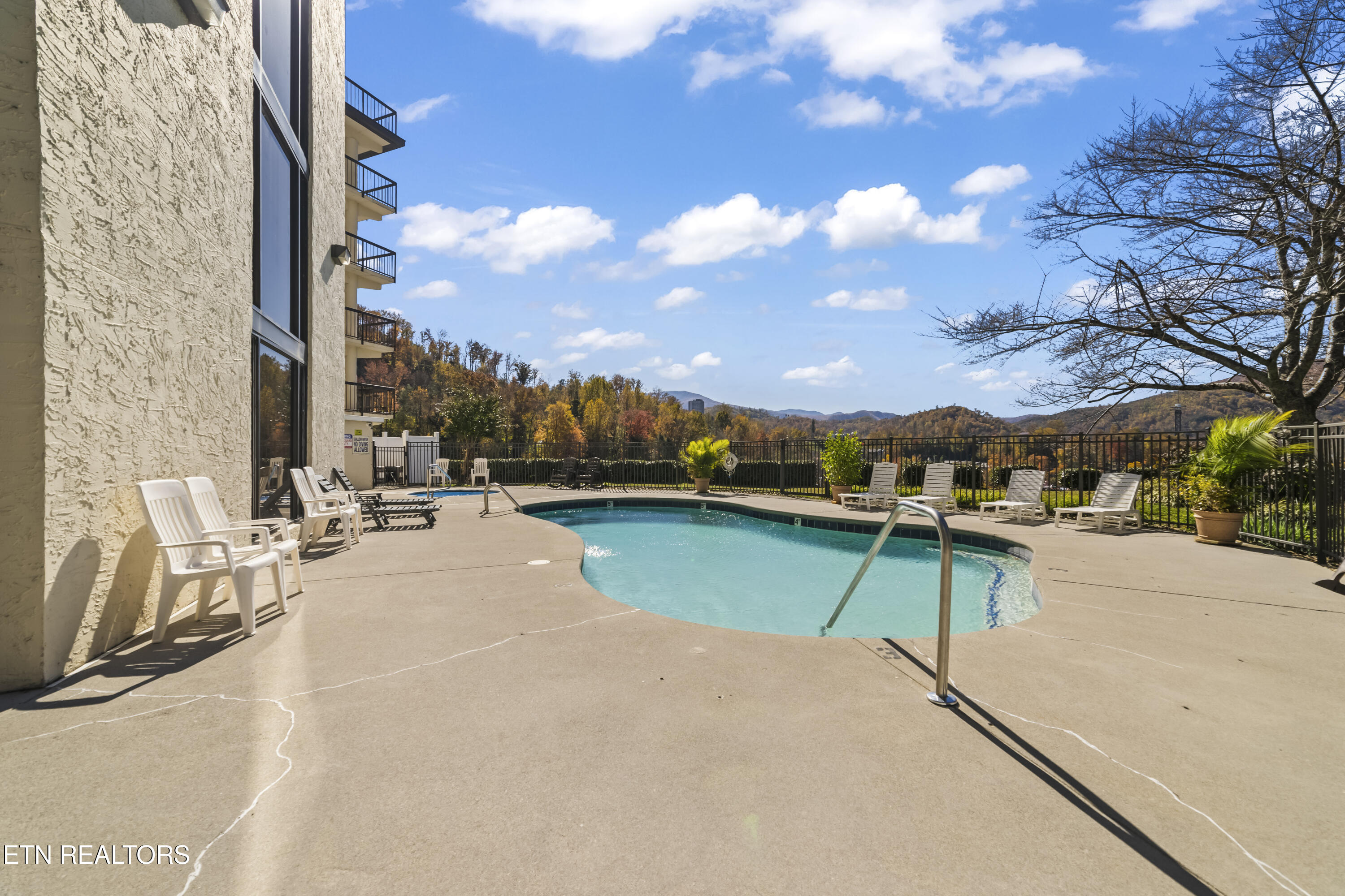 102 Baskins Creek Bypass Gatlinburg TN 37738