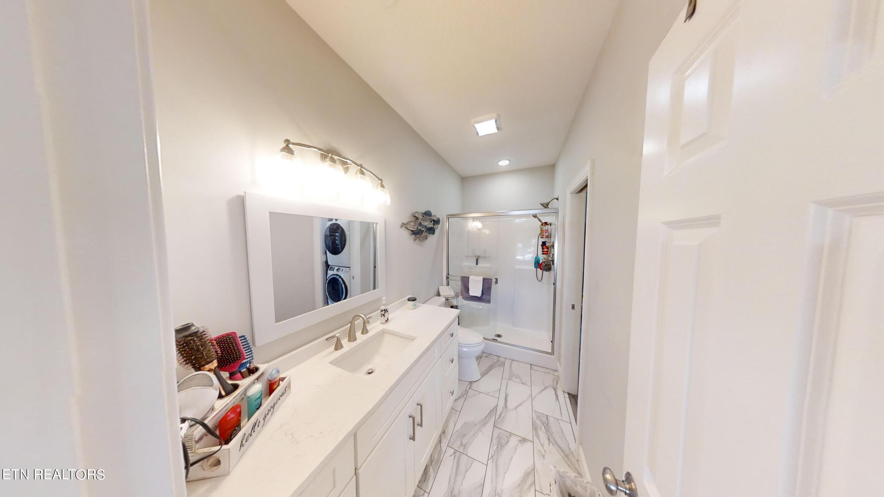 114 E East Harbor View Lane Lafollette TN 37766
