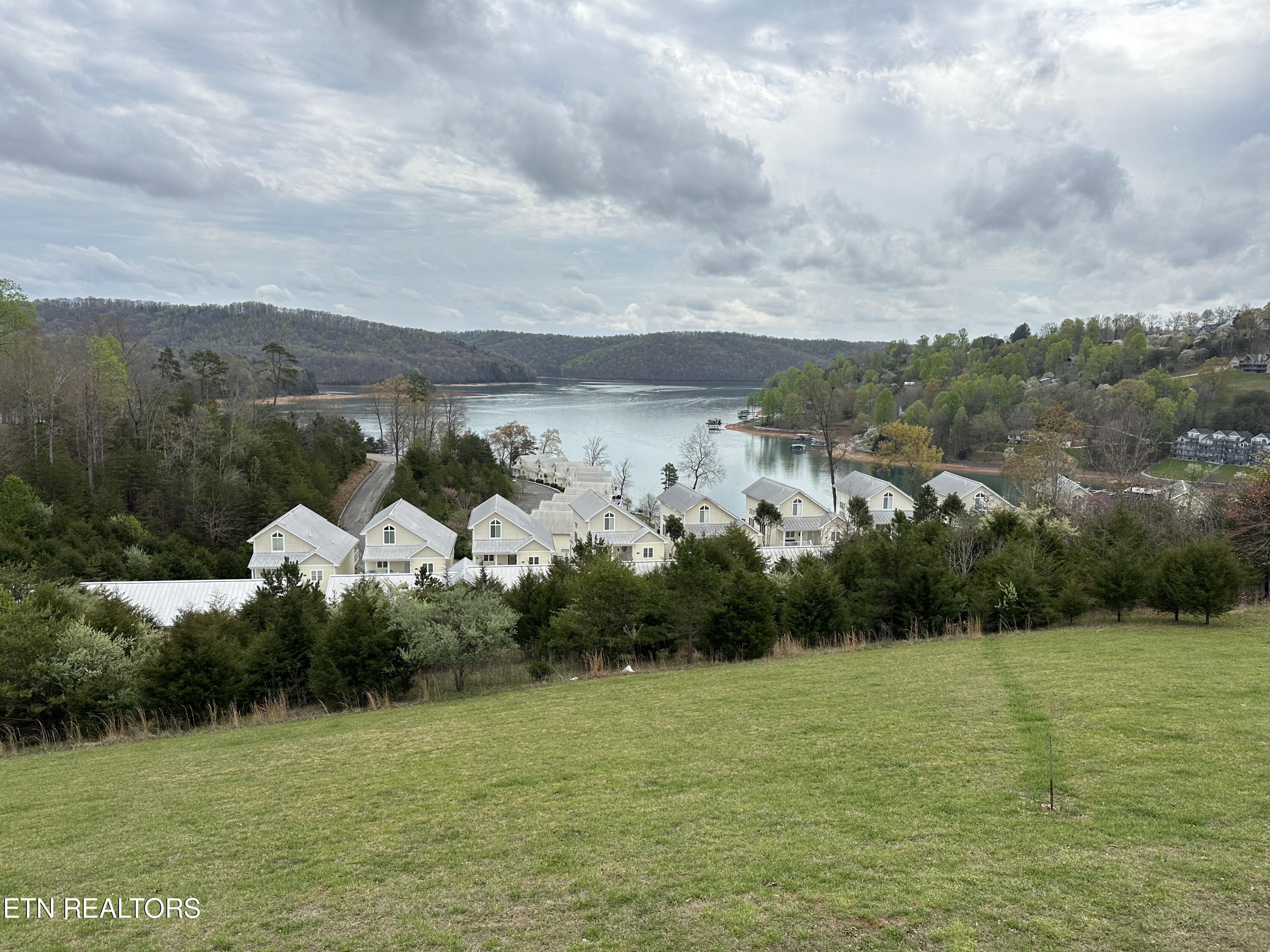 114 E East Harbor View Lane Lafollette TN 37766