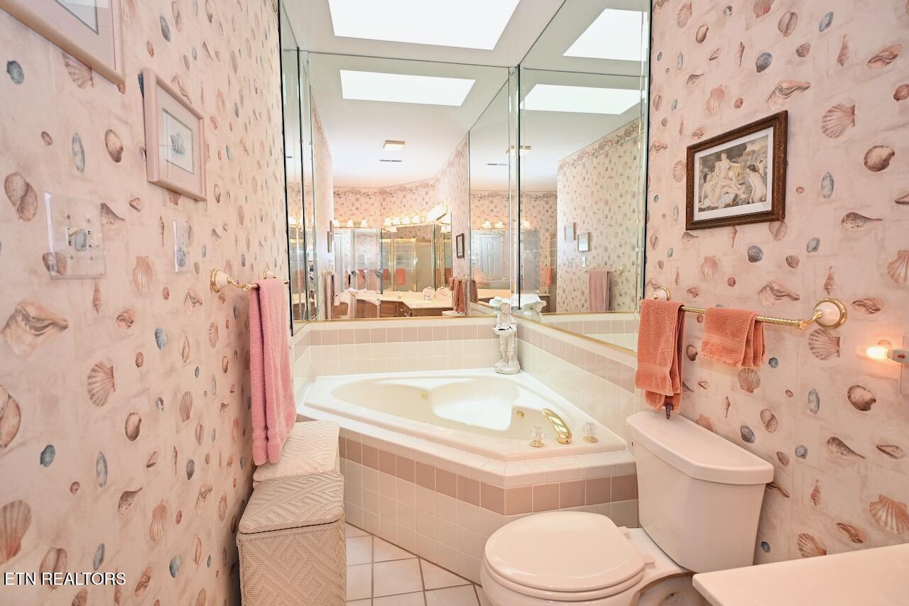 258 Royal Oaks Drive Maryville TN 37801