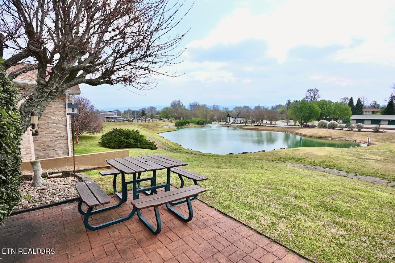 258 Royal Oaks Drive Maryville TN 37801