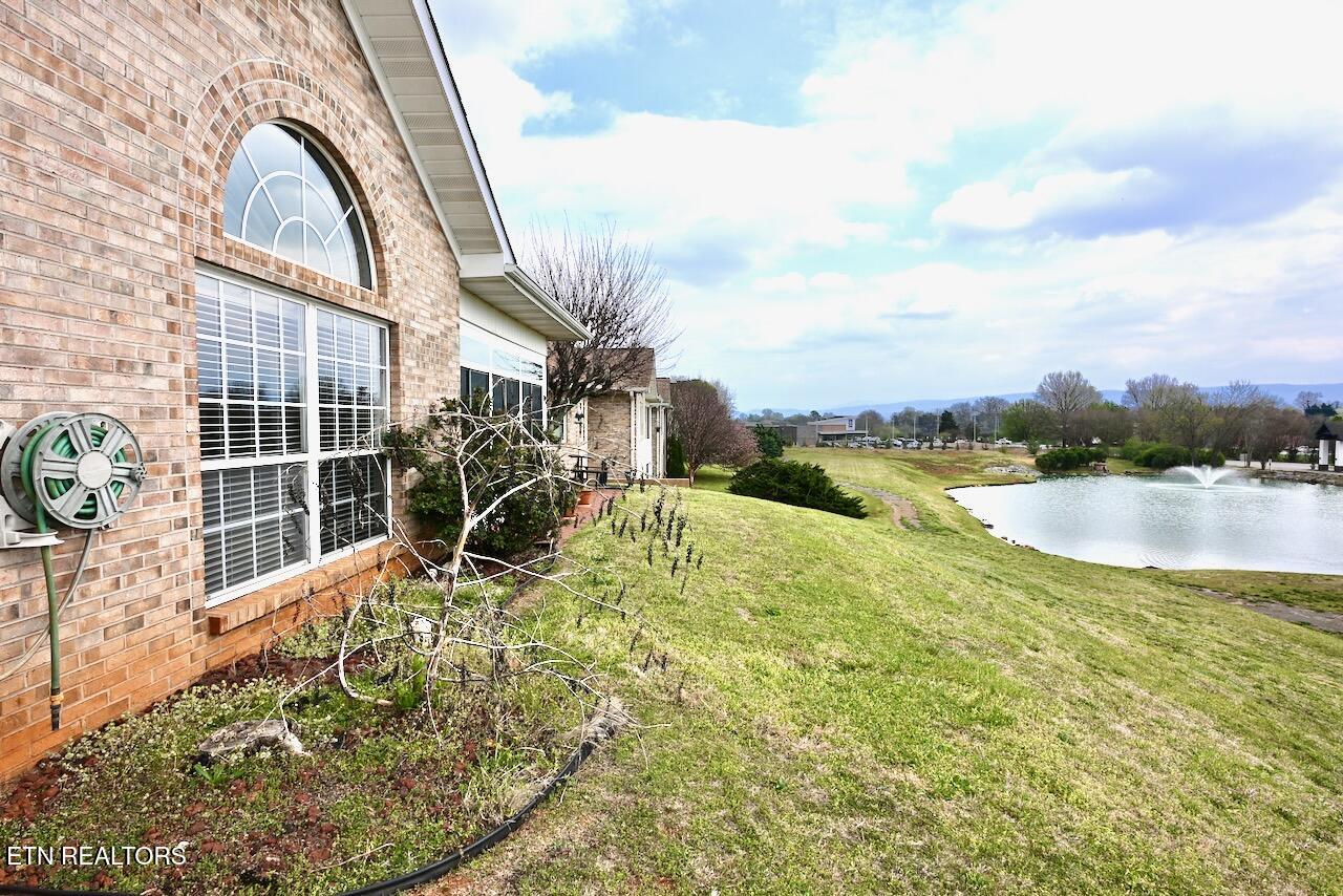 258 Royal Oaks Drive Maryville TN 37801