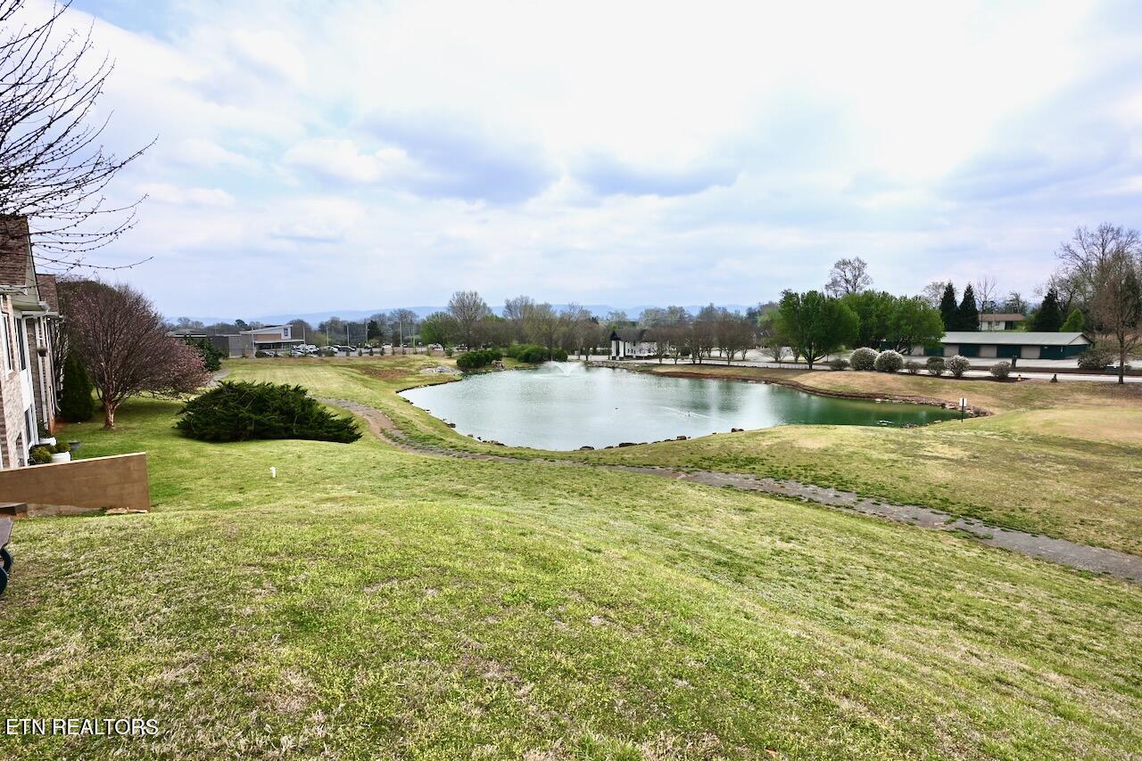 258 Royal Oaks Drive Maryville TN 37801