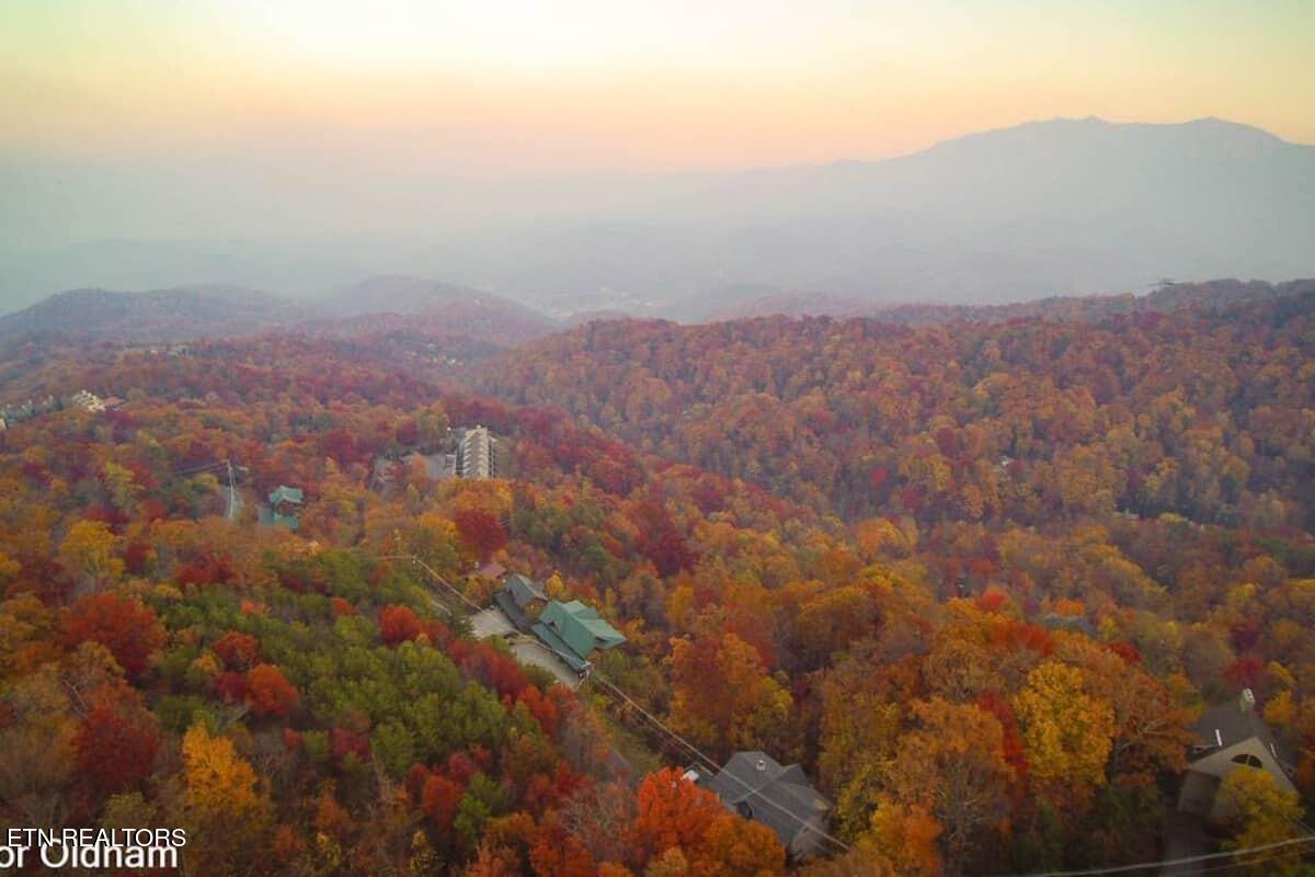 1260 Ski View Drive Gatlinburg TN 37738