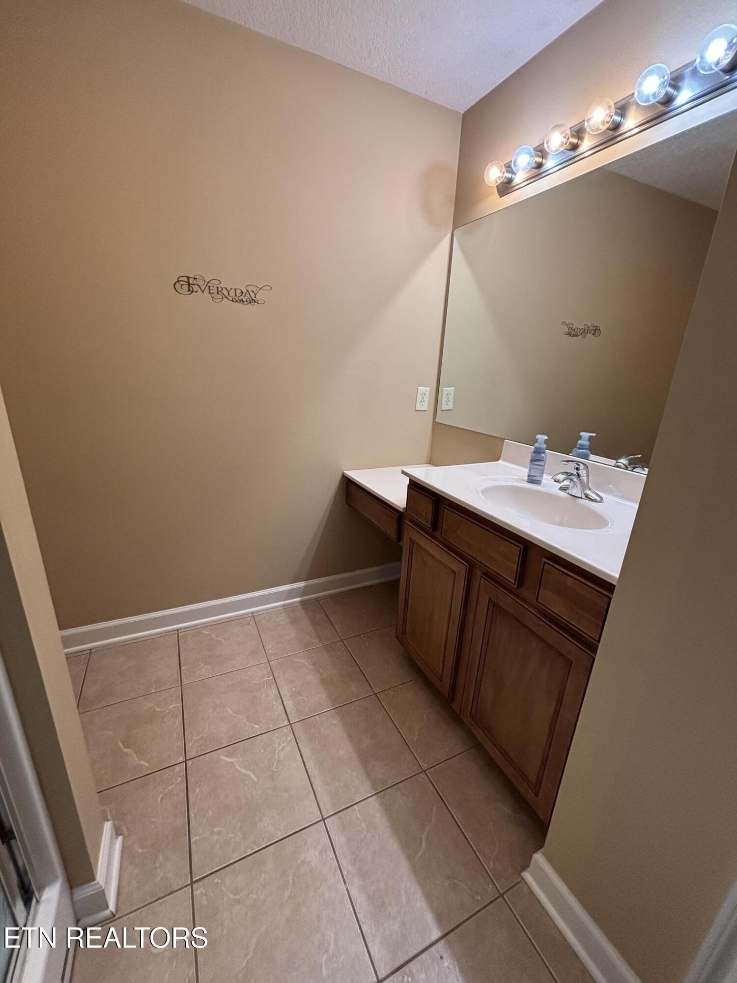 9035 Rocky Ridge Way Knoxville TN 37924