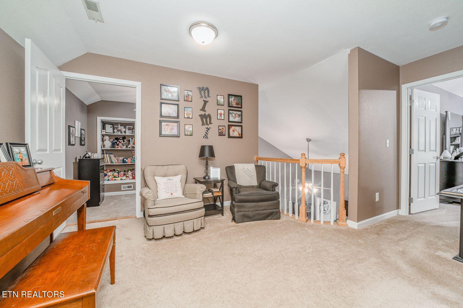 7230 Oakfield Lane Powell TN 37849