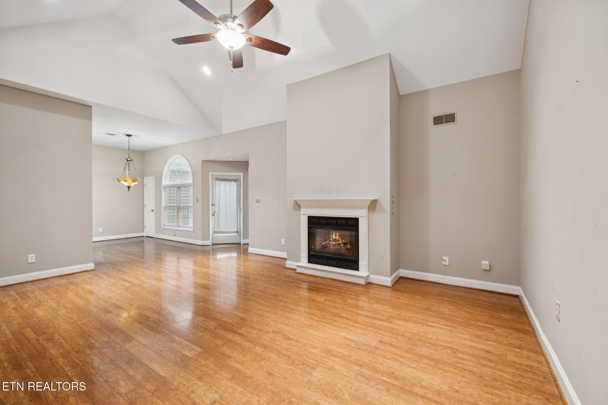 375 Paine Lake Drive Sevierville TN 37862