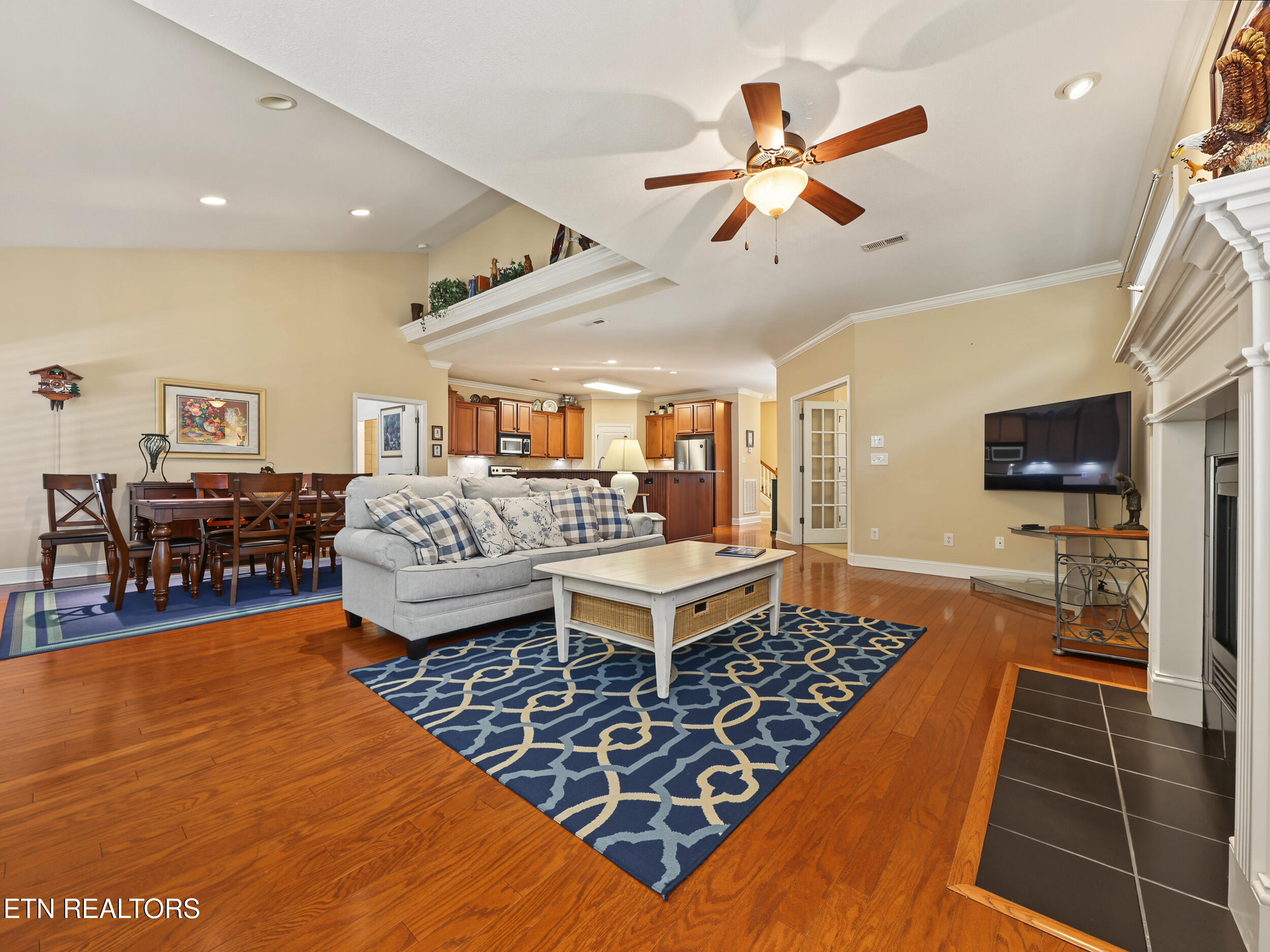 5090 Dovewood Way Knoxville TN 37918
