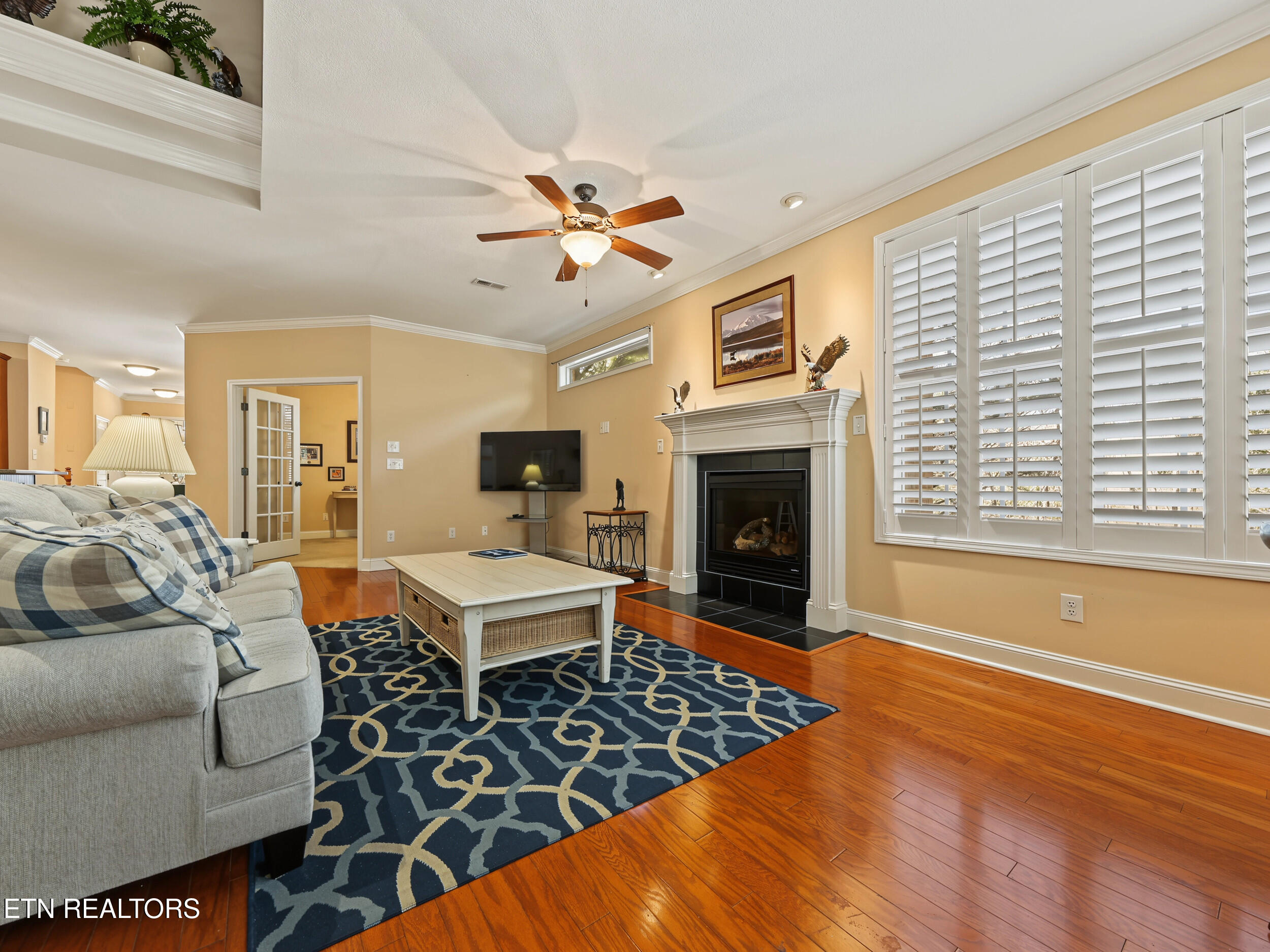 5090 Dovewood Way Knoxville TN 37918