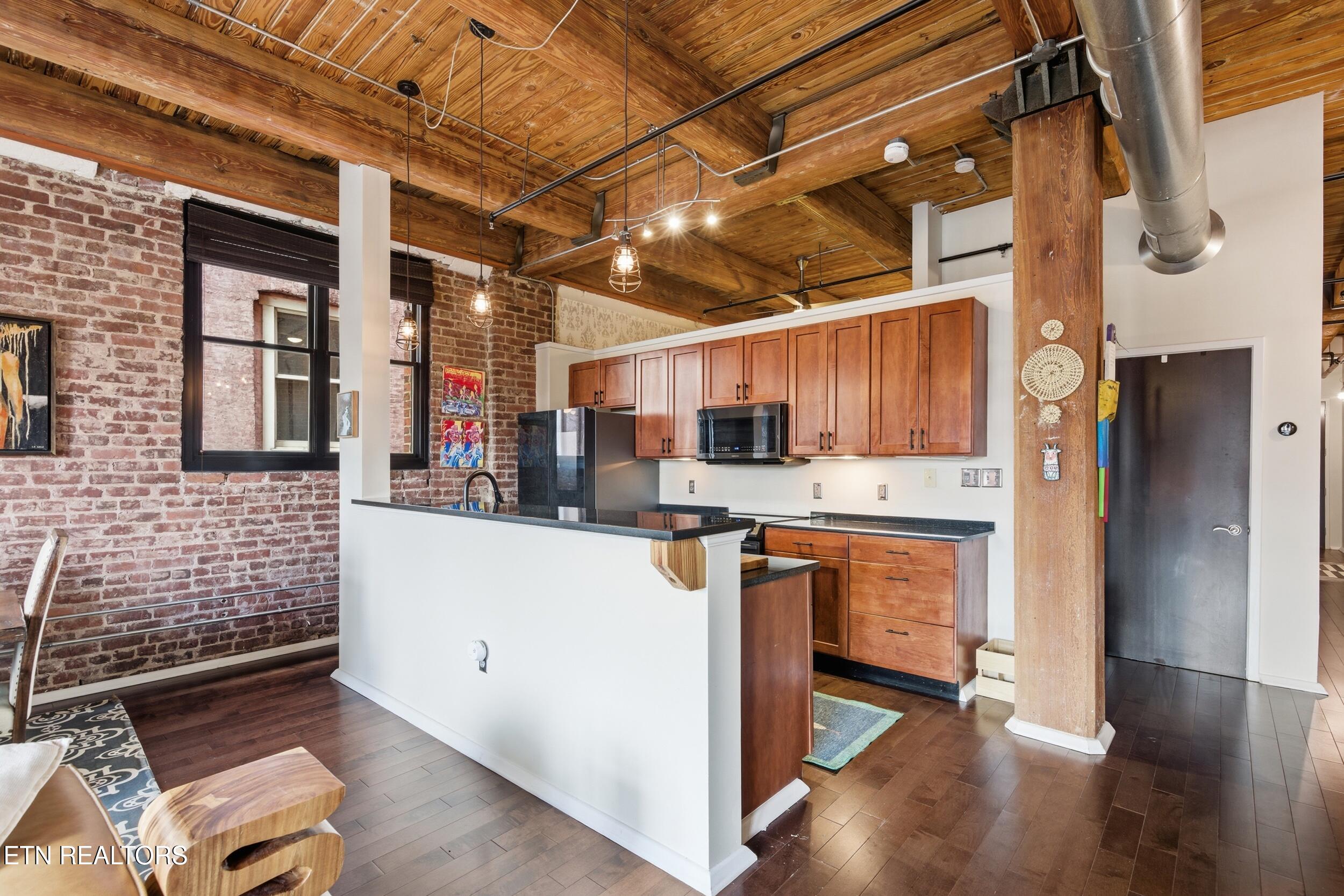 220 W Jackson Avenue Knoxville TN 37902