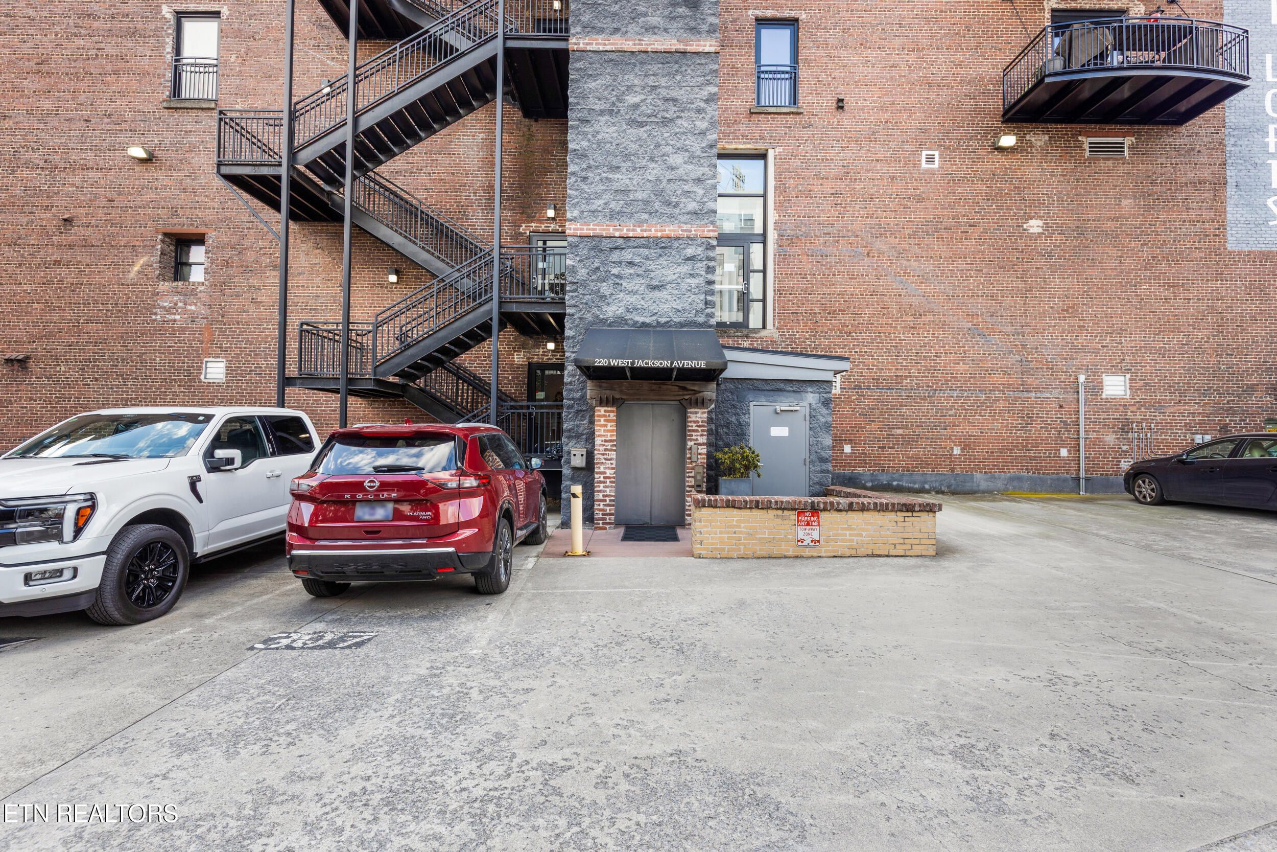 220 W Jackson Avenue Knoxville TN 37902