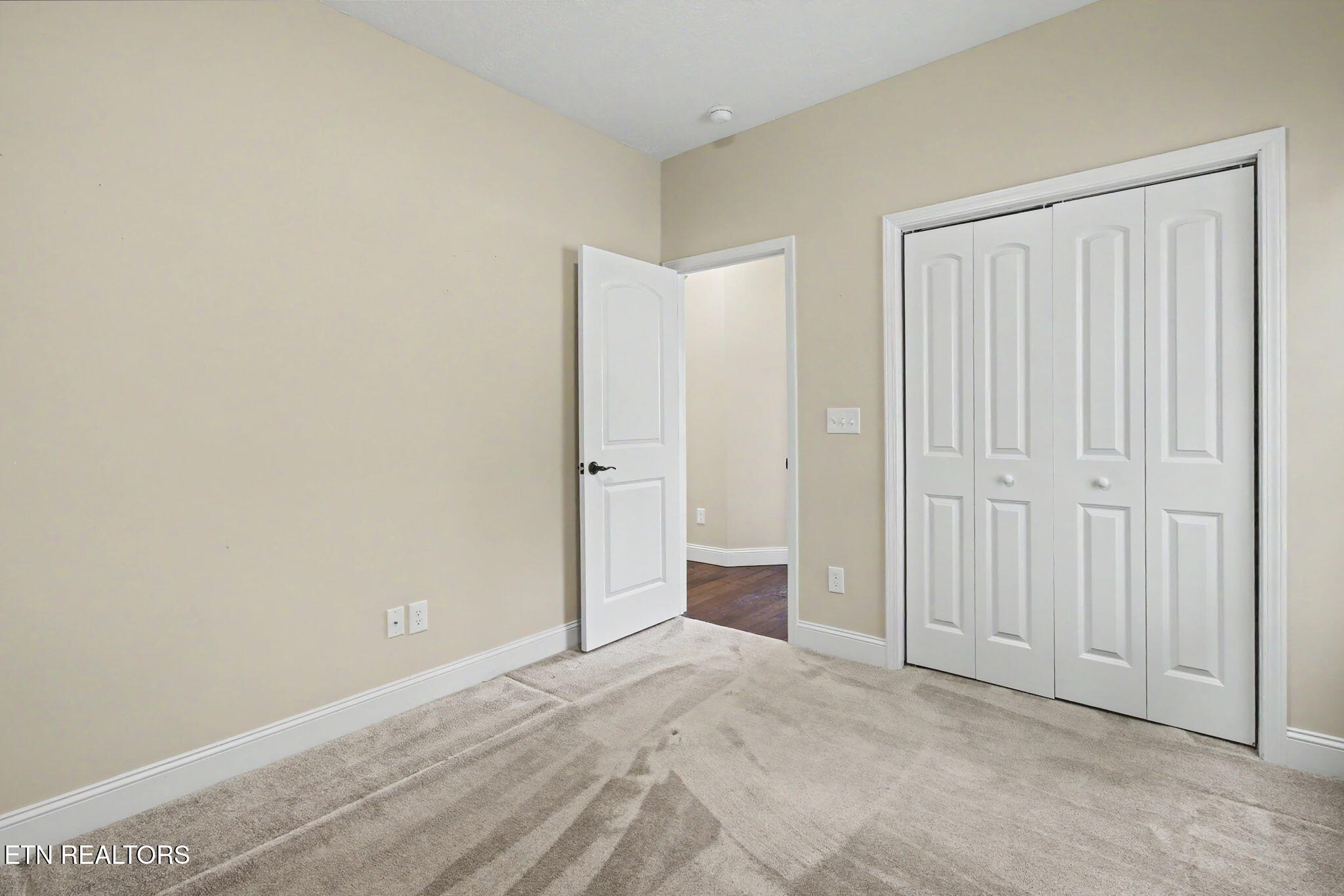 1120 Fellin View Way Sevierville TN 37876