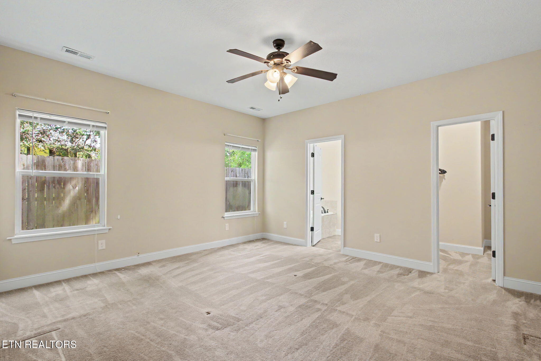 1120 Fellin View Way Sevierville TN 37876