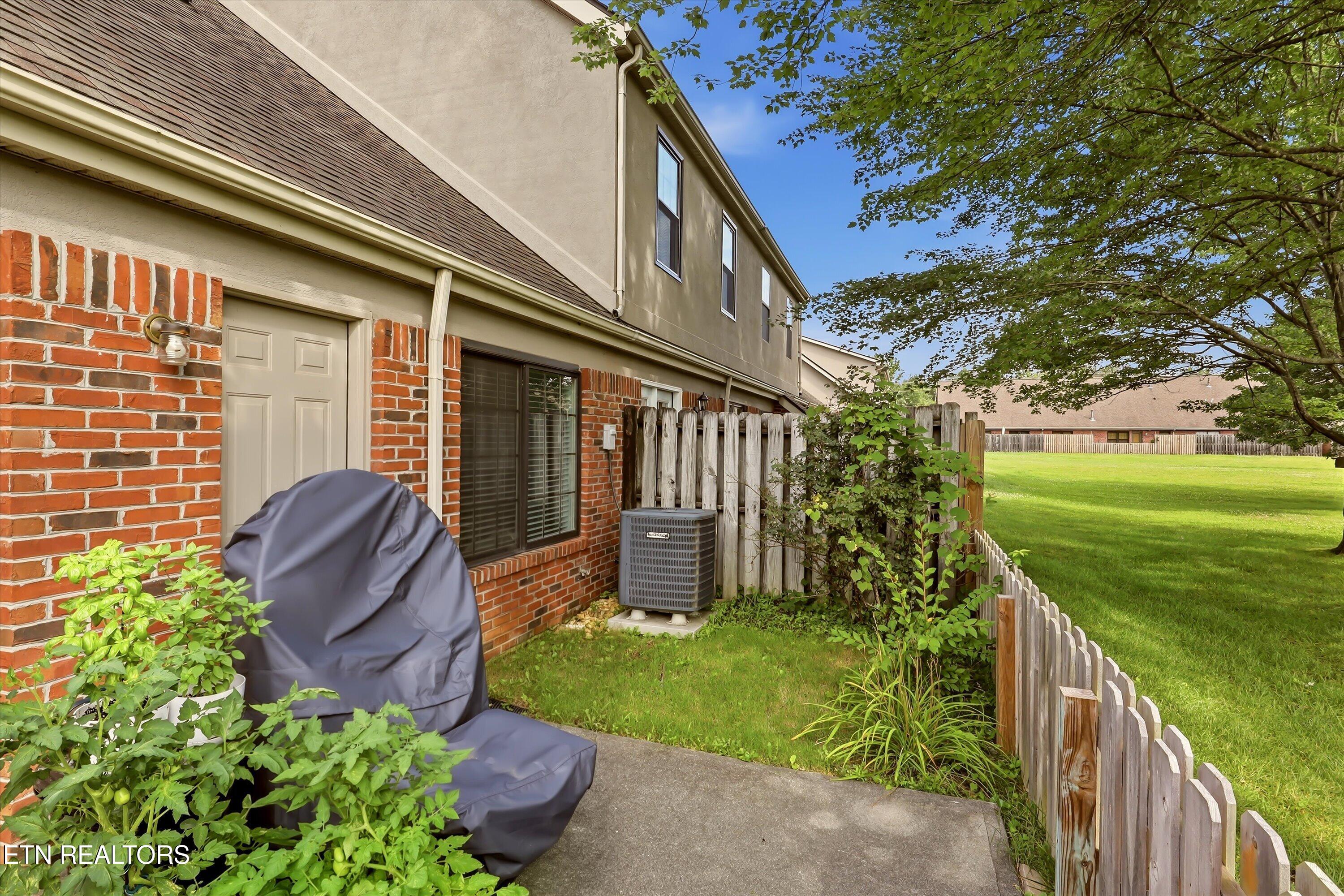 707 Farragut Commons Drive Knoxville TN 37934