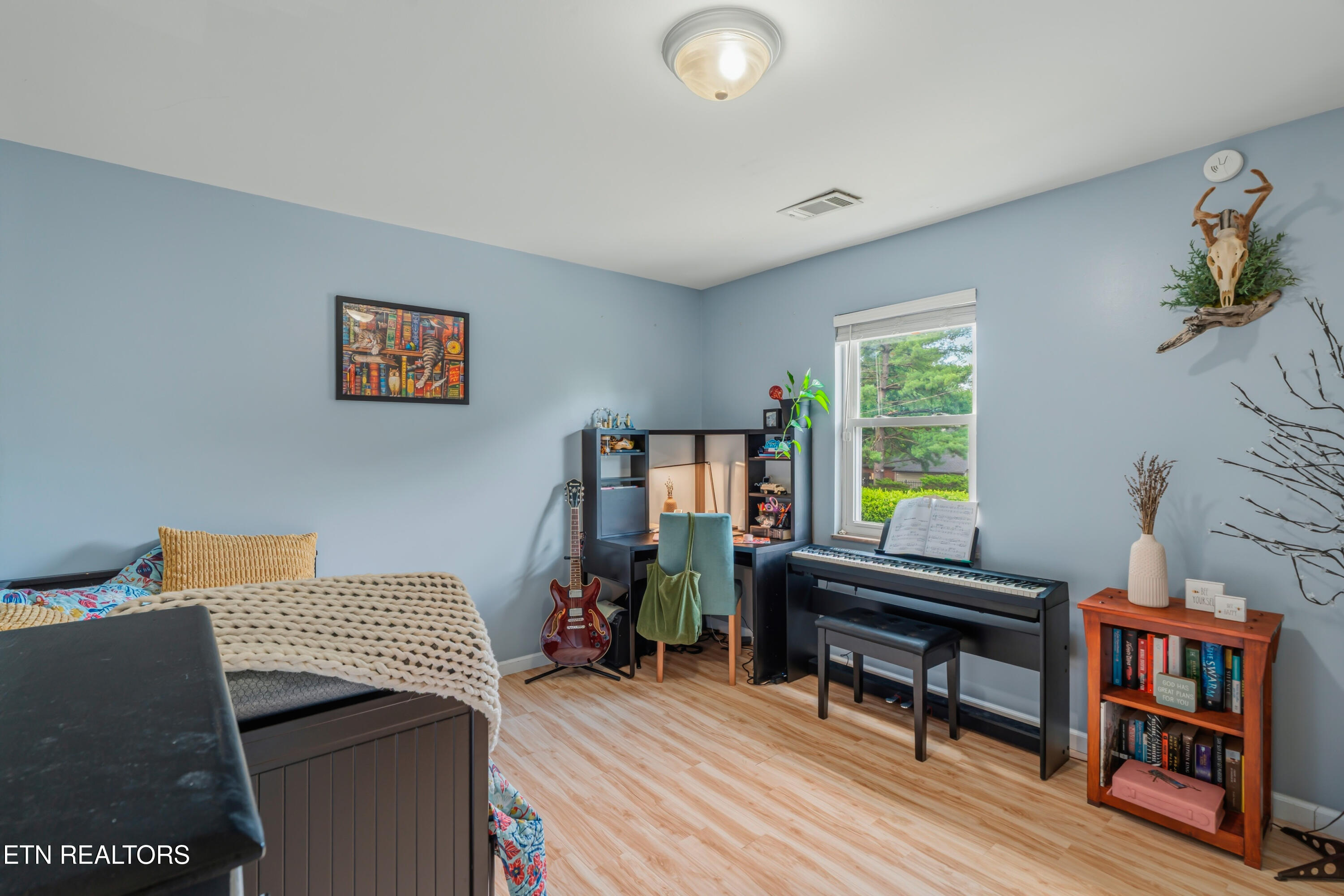 7021 Traditional Drive Knoxville TN 37909