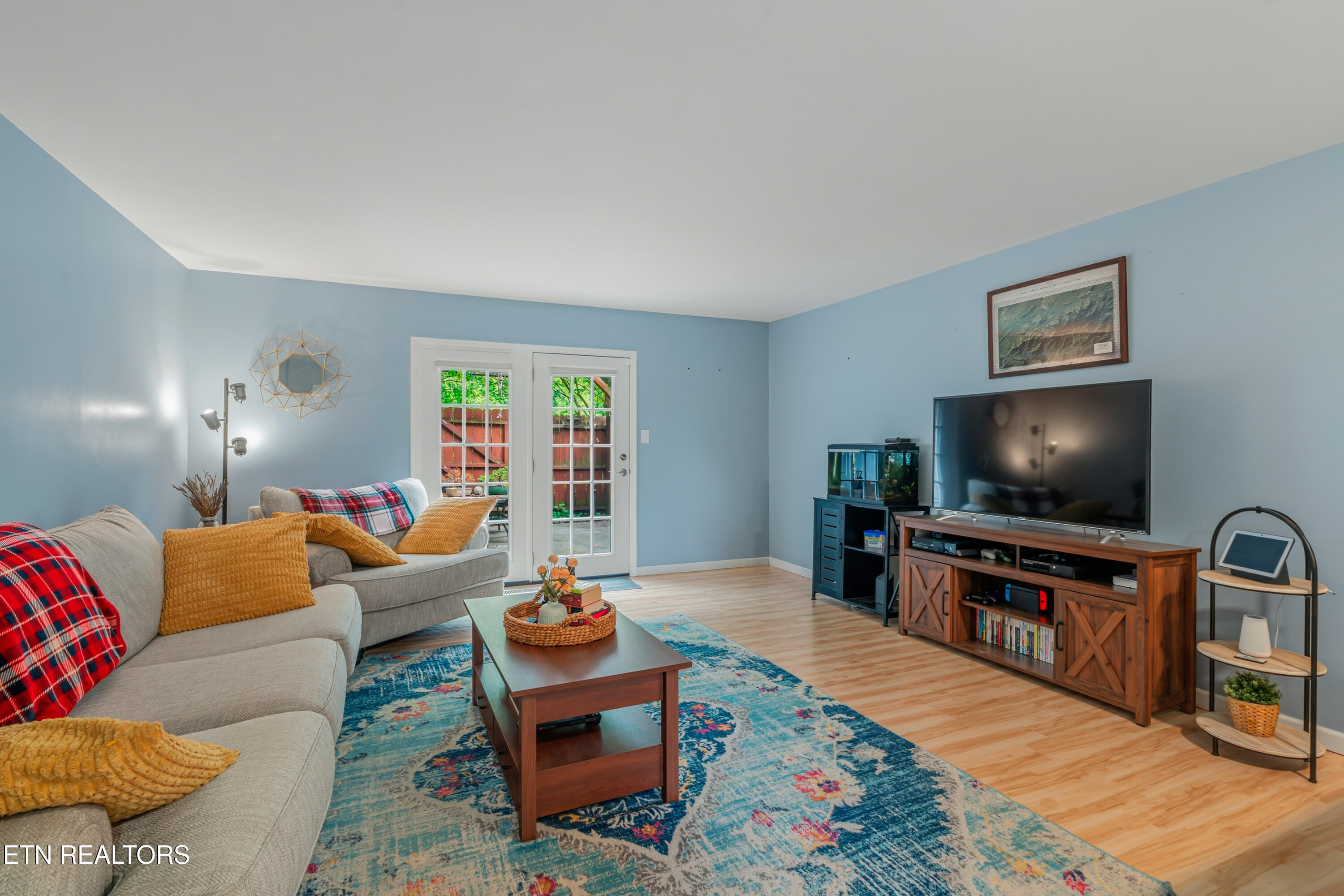 7021 Traditional Drive Knoxville TN 37909