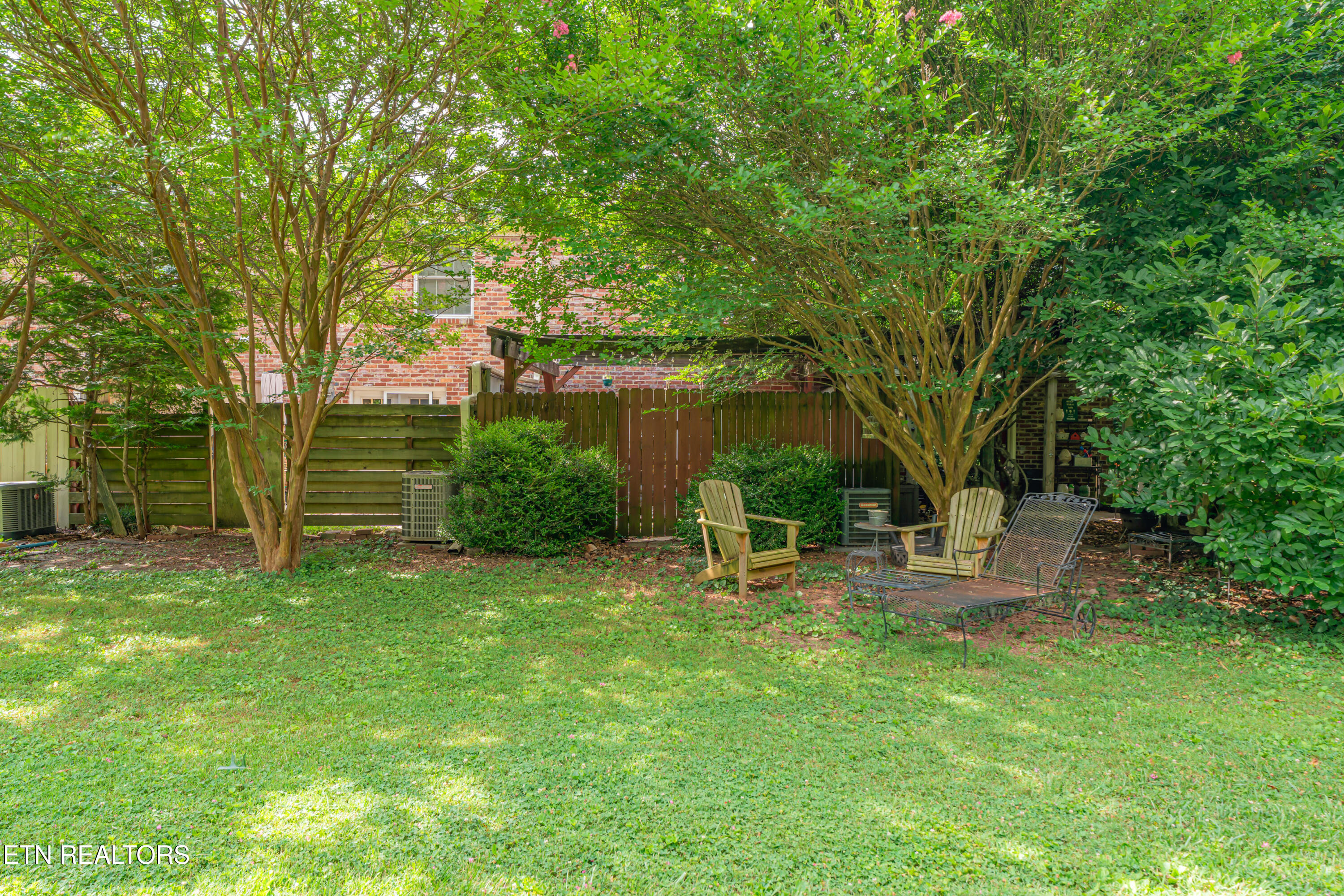 7021 Traditional Drive Knoxville TN 37909