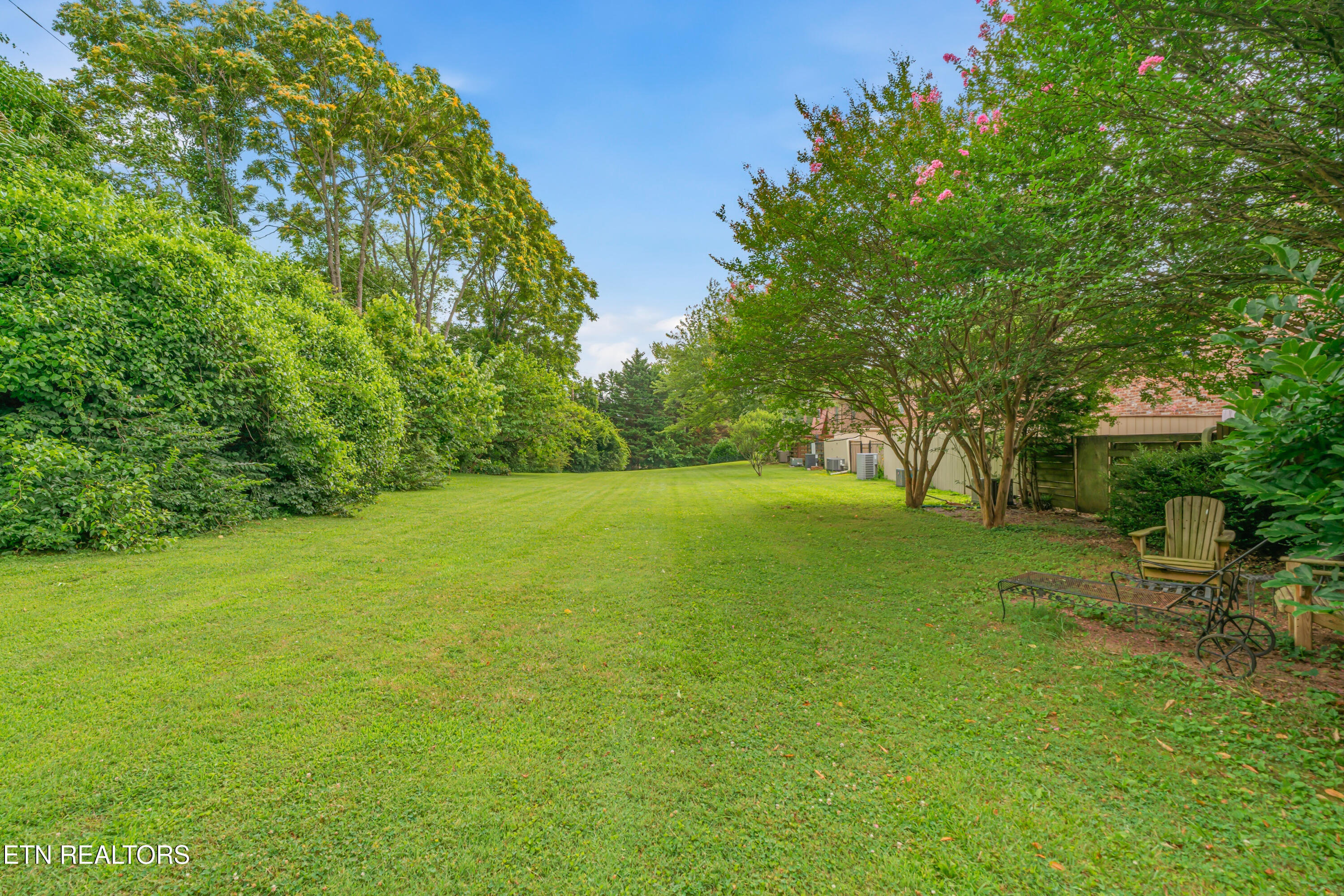 7021 Traditional Drive Knoxville TN 37909