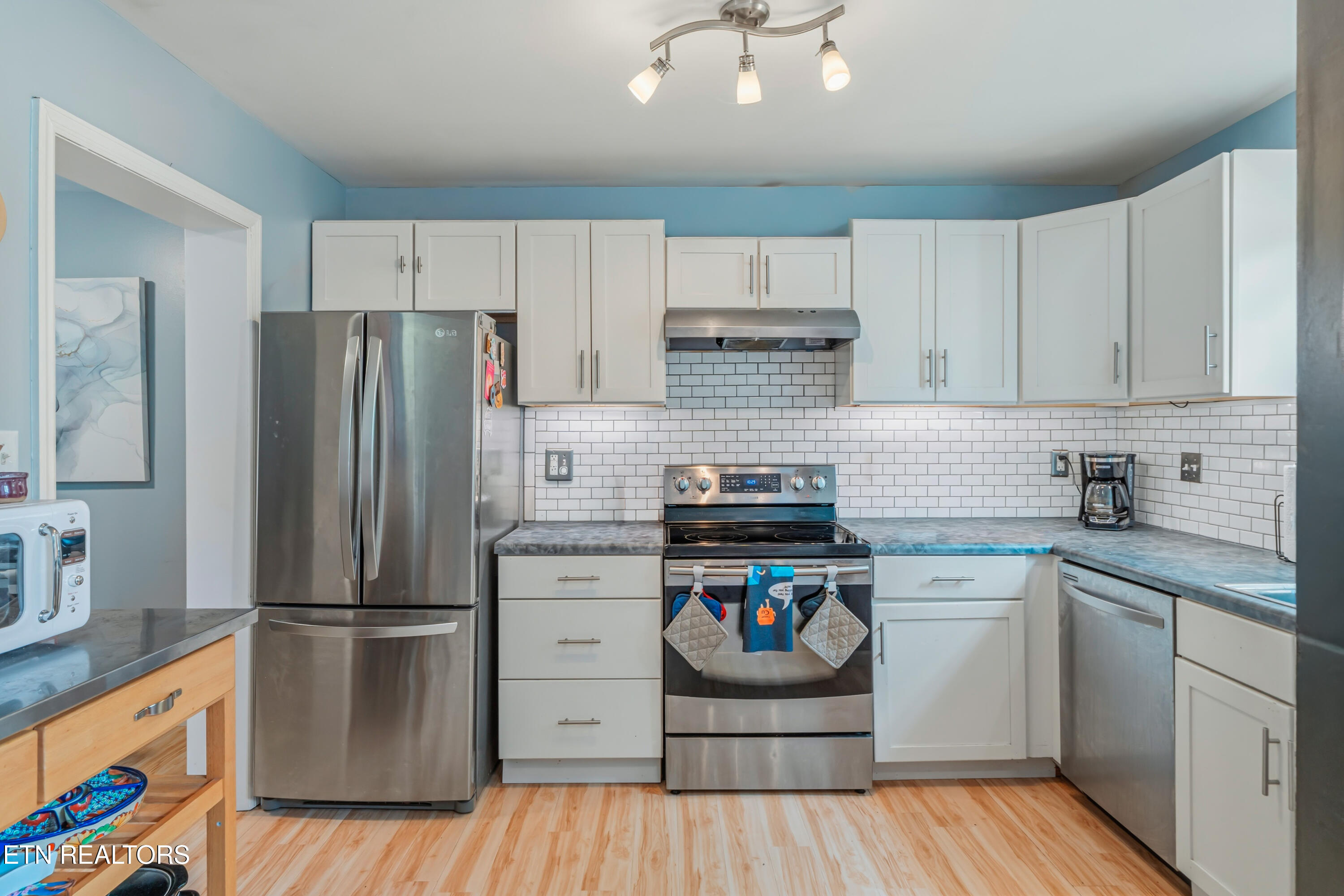 7021 Traditional Drive Knoxville TN 37909