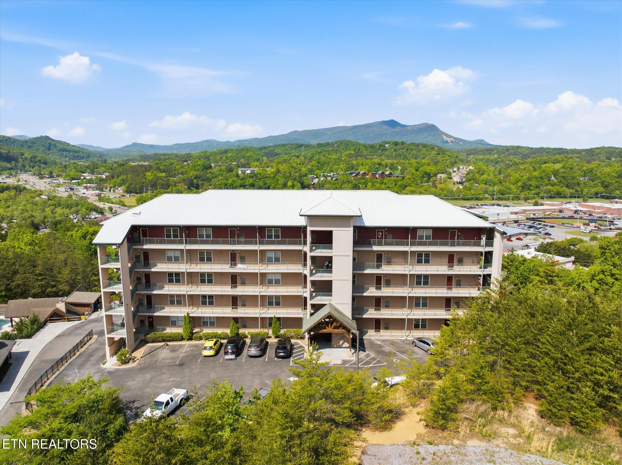 410 Big Bear Way Pigeon Forge TN 37863