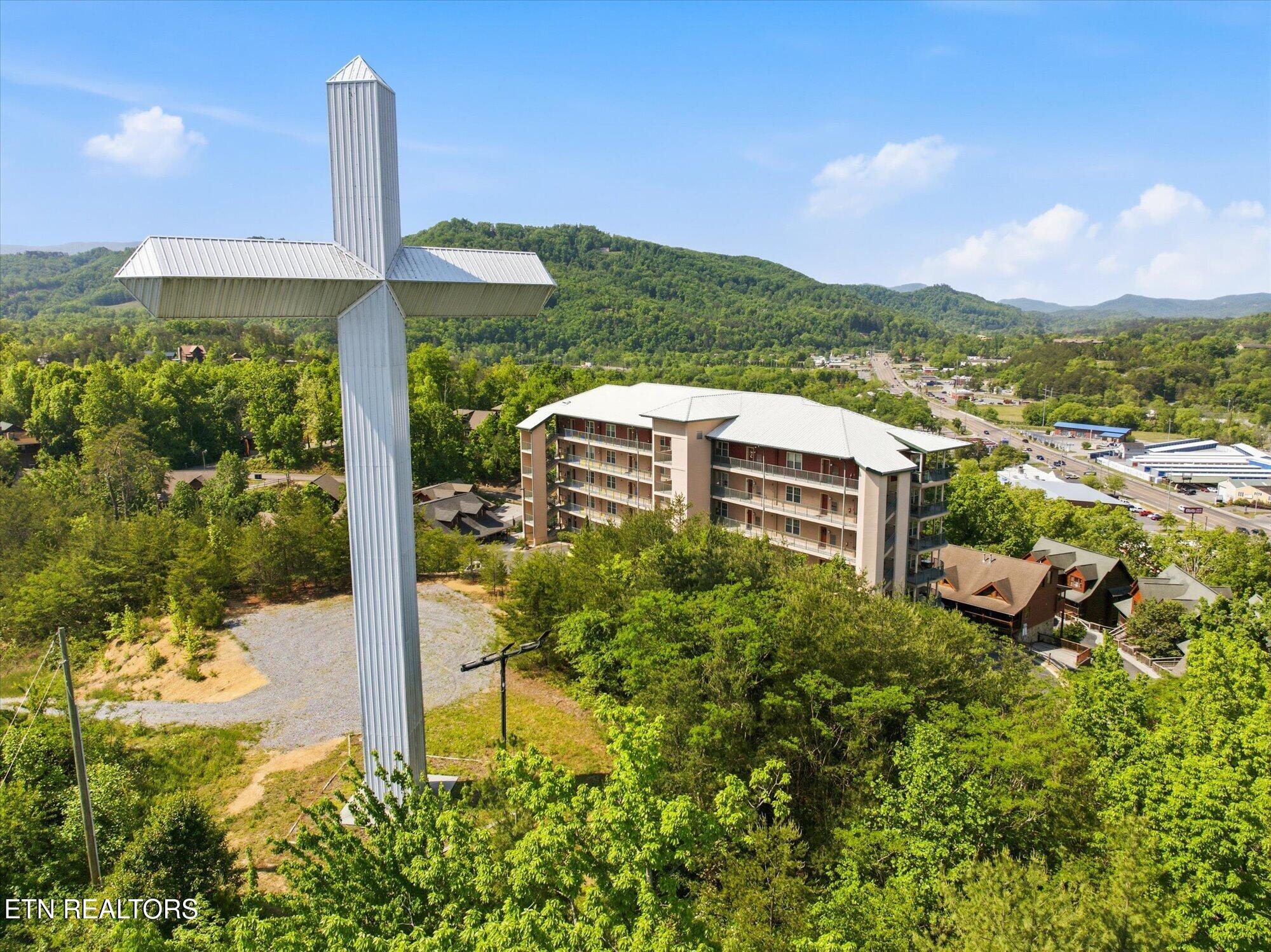 410 Big Bear Way Pigeon Forge TN 37863