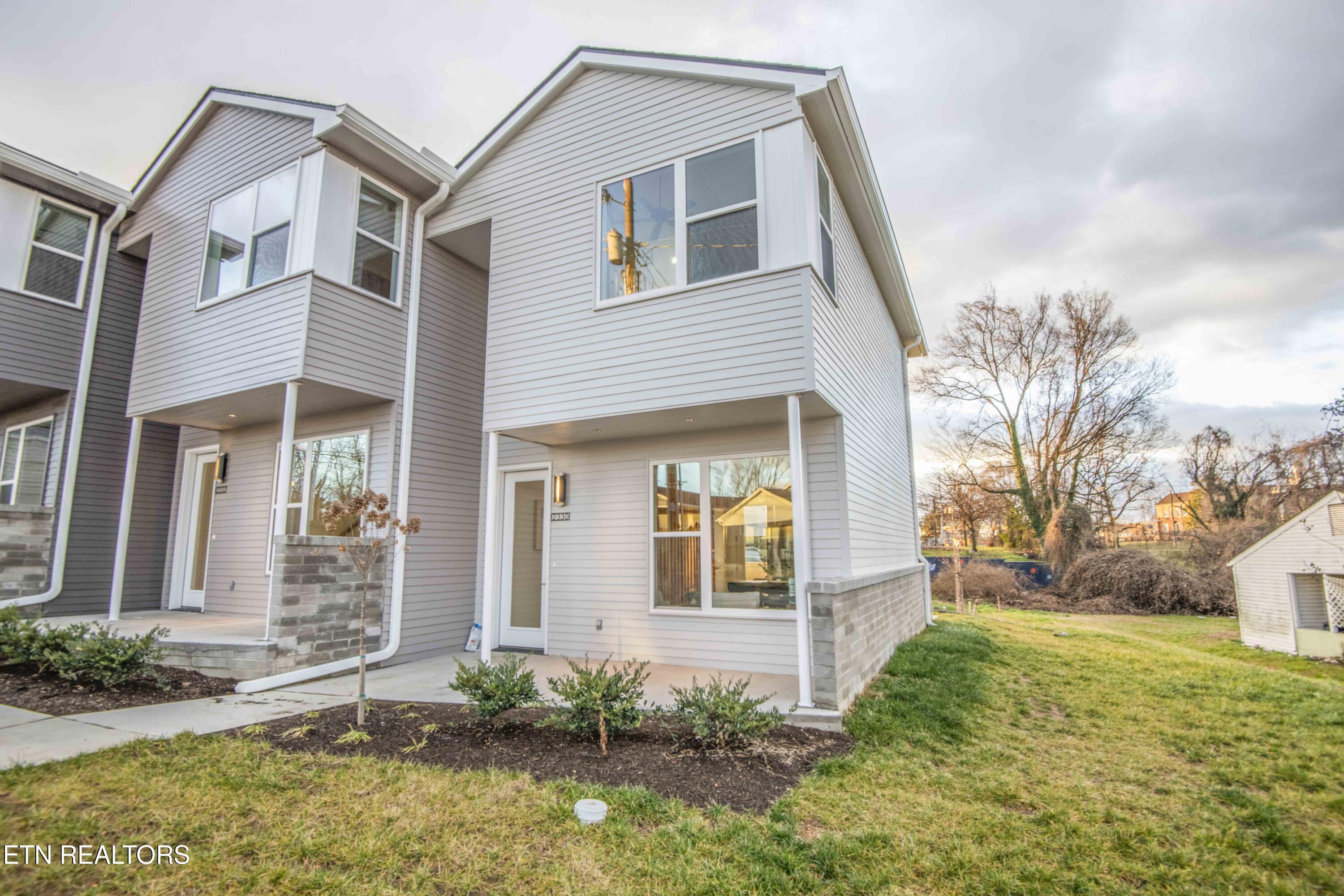 00128L - Knoxville, TN | Trulia, image size:3000x2000