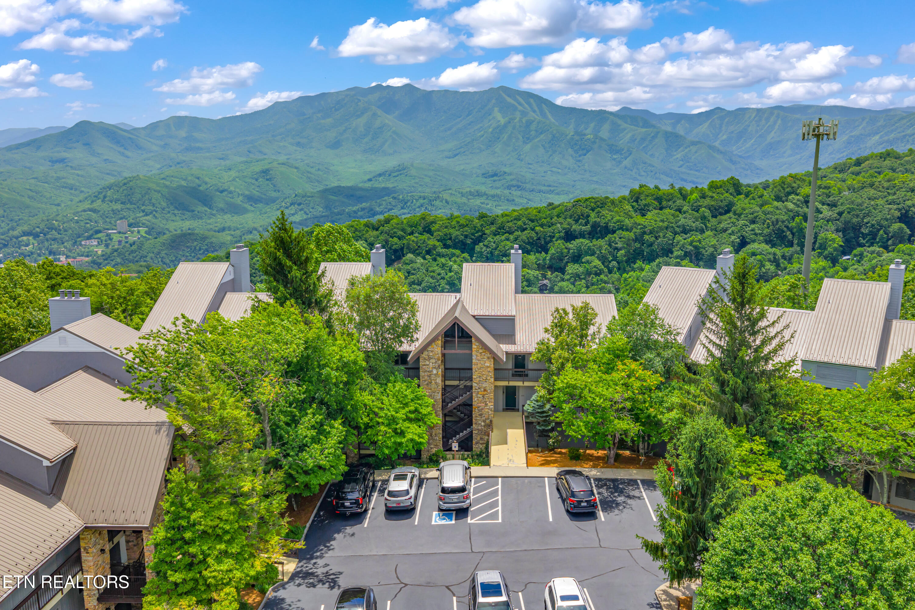 Gatlinburg TN, 1130 Ski View Drive, Unit UNIT 312
