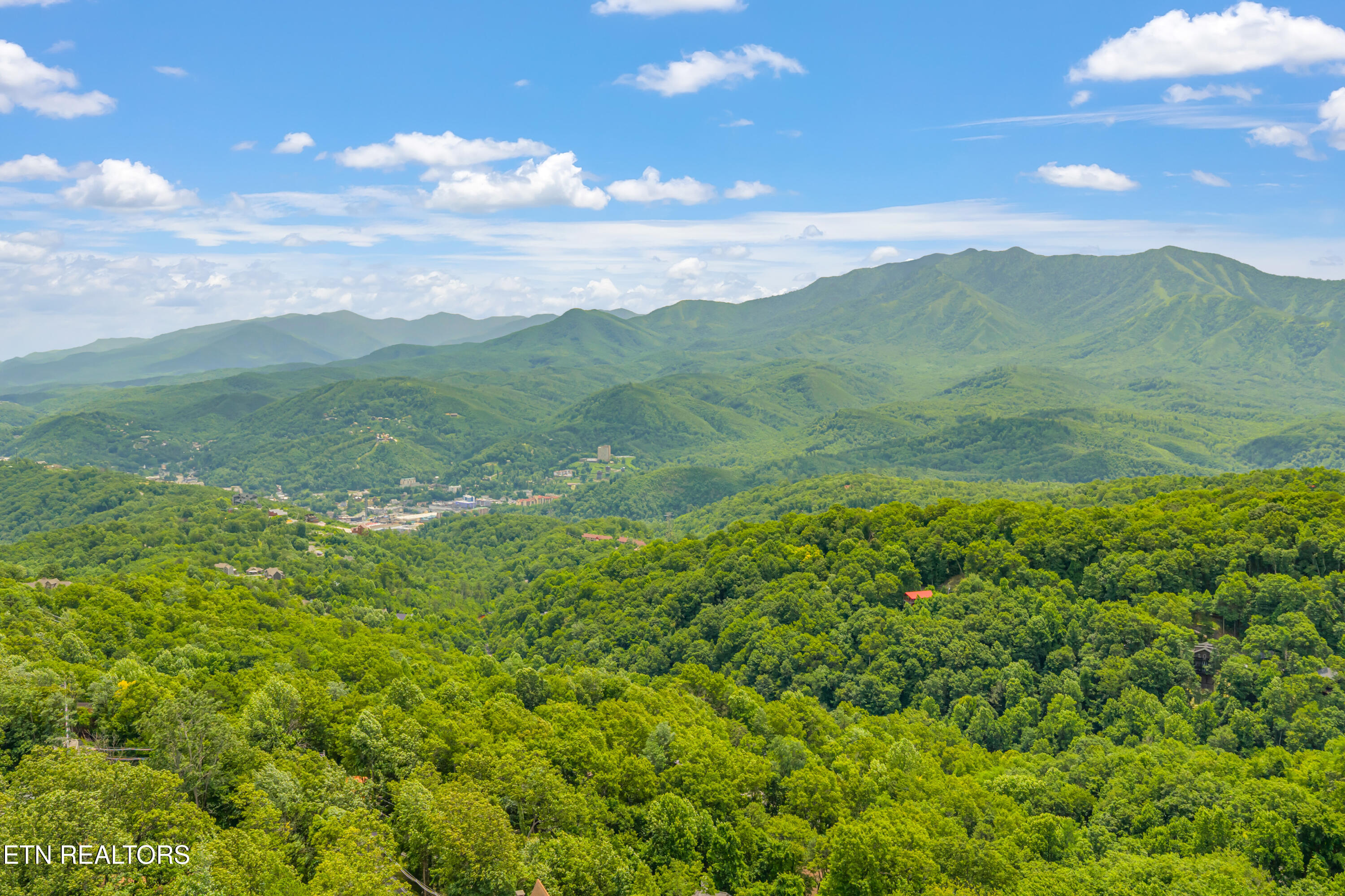 1130 Ski View Drive Gatlinburg TN 37738