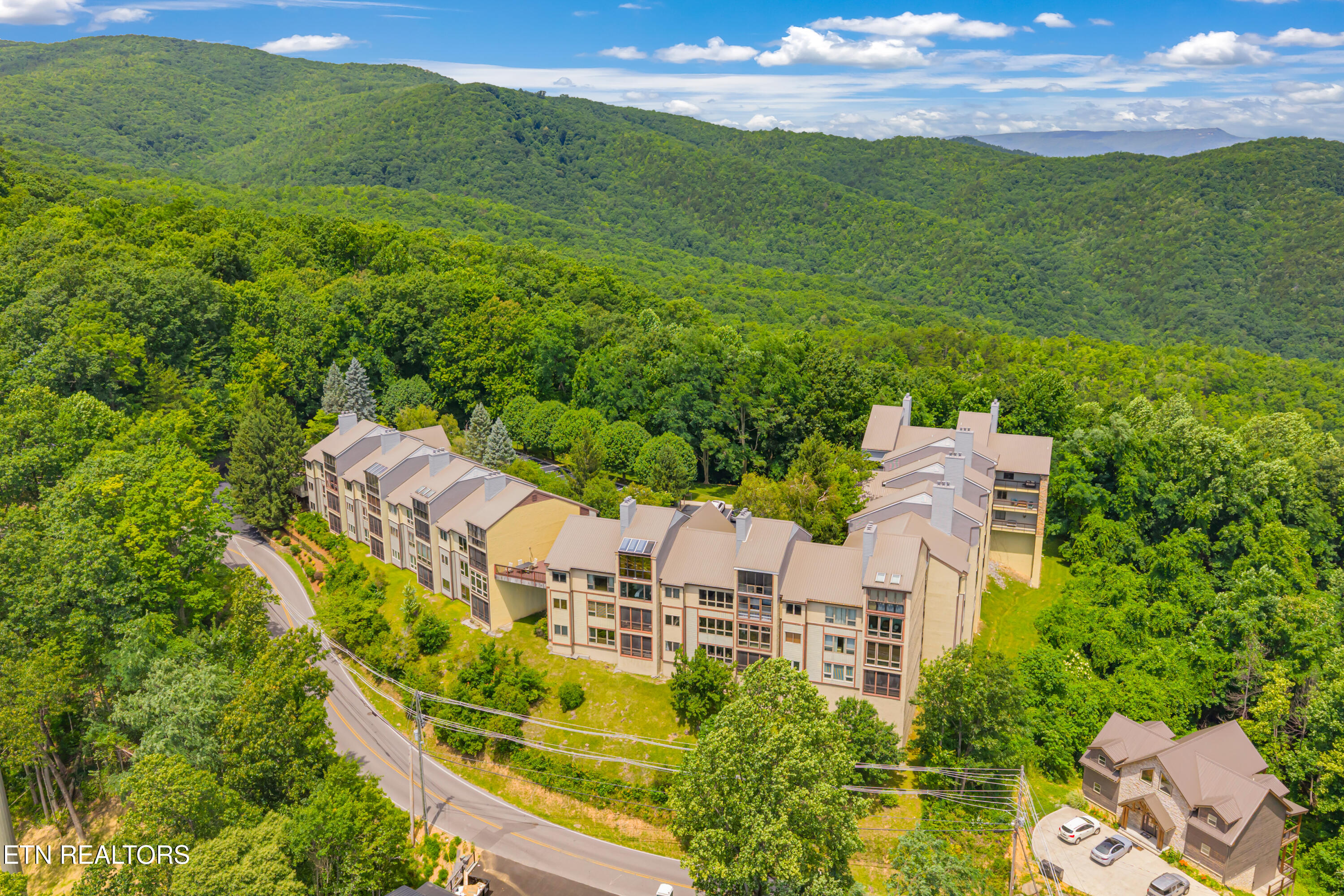 1130 Ski View Drive Gatlinburg TN 37738