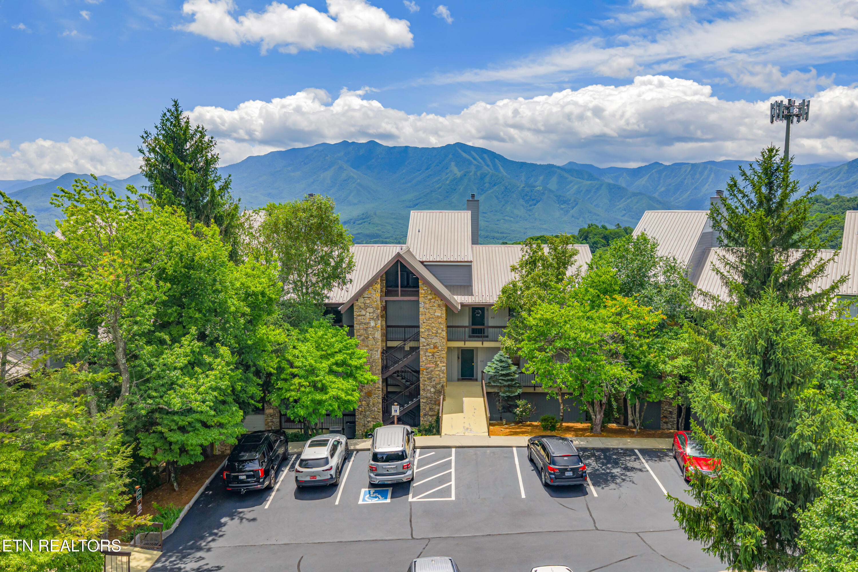 1130 Ski View Drive Gatlinburg TN 37738