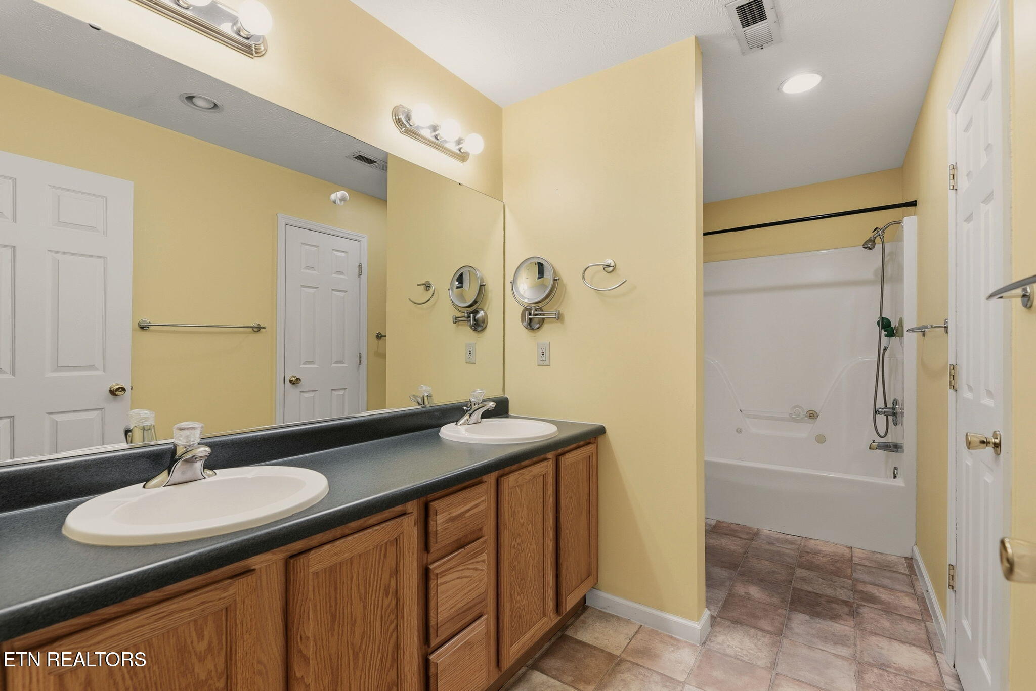 5312 Avery Woods Lane Knoxville TN 37921