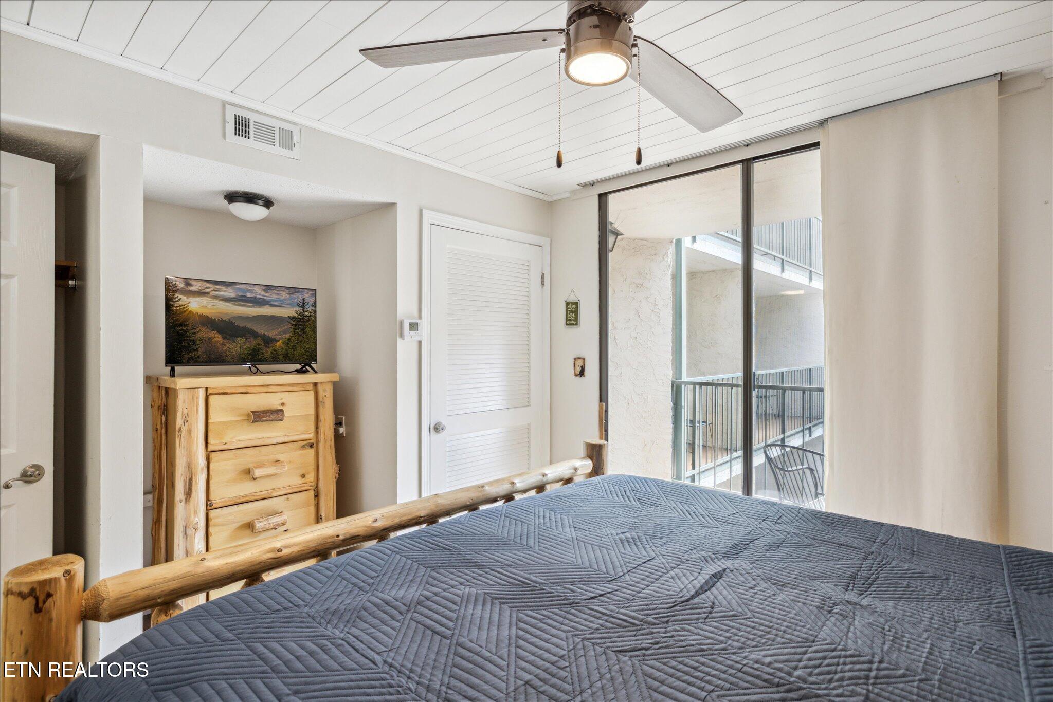 685 River Unit #304 Road Gatlinburg TN 37738