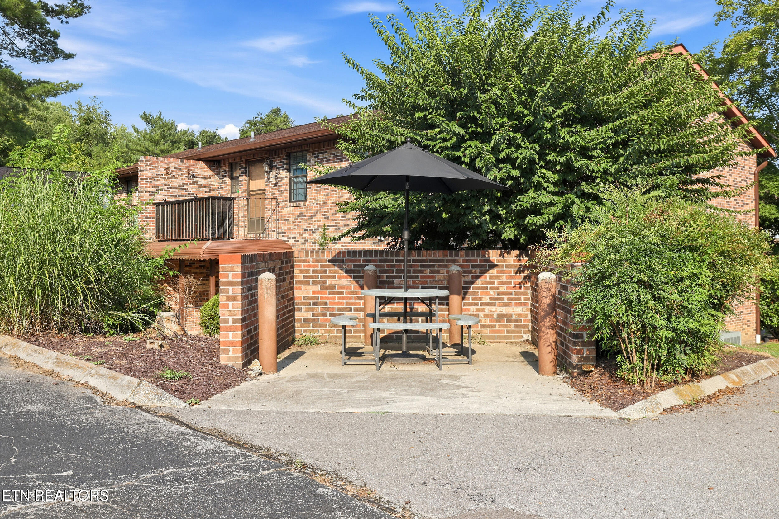 810 Highland Drive Knoxville TN 37912