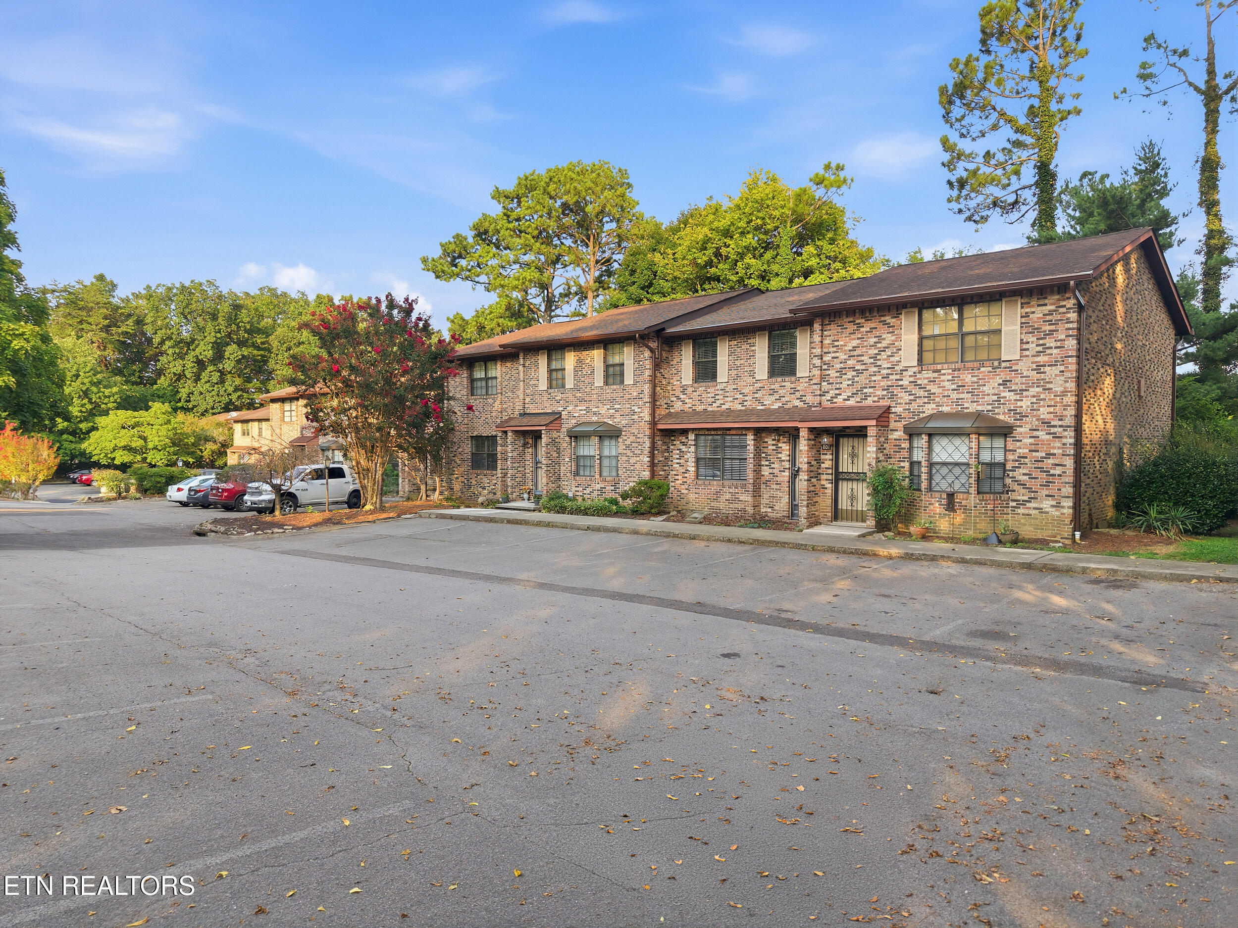 810 Highland Drive Knoxville TN 37912