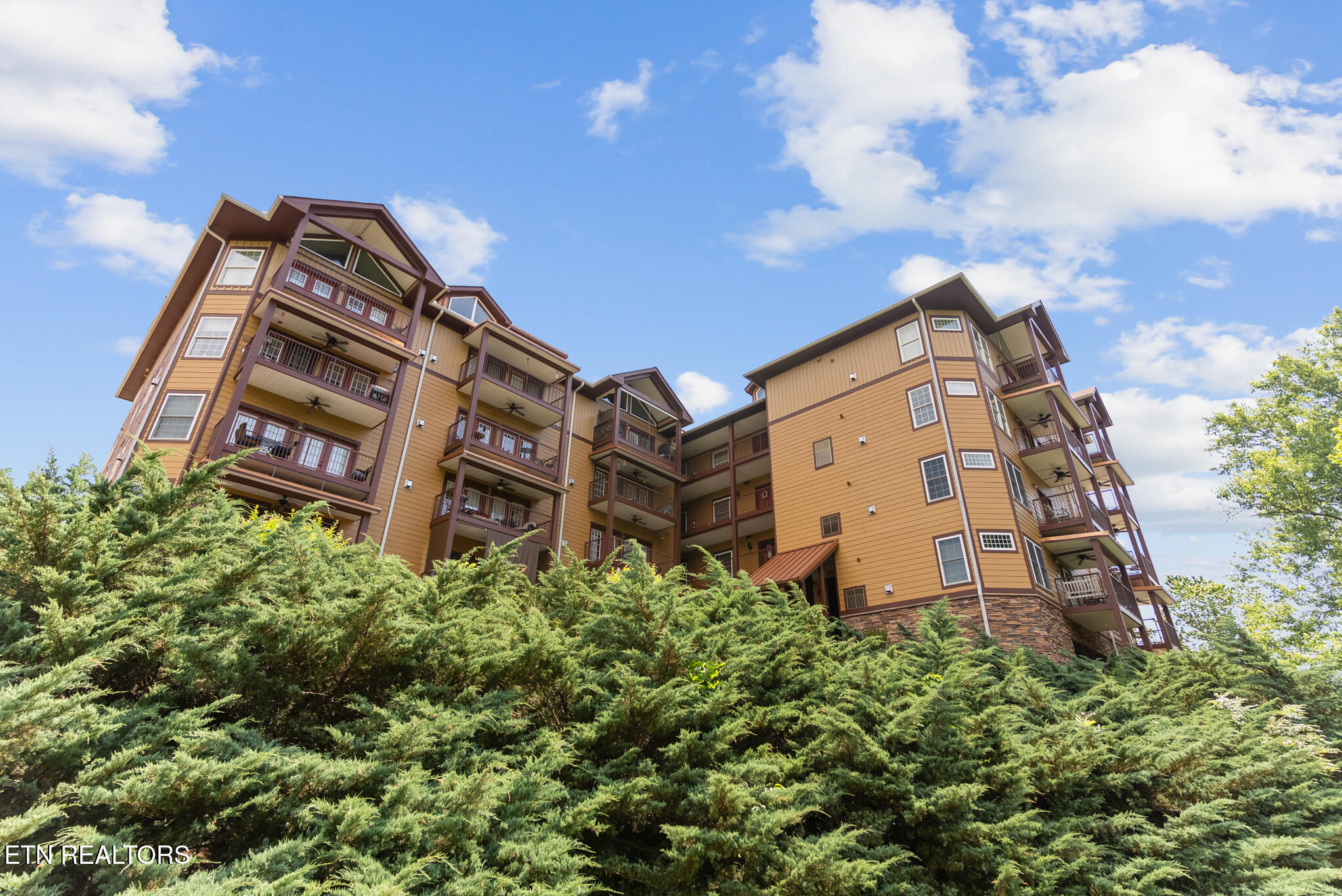 527 River Place Way Sevierville TN 37862