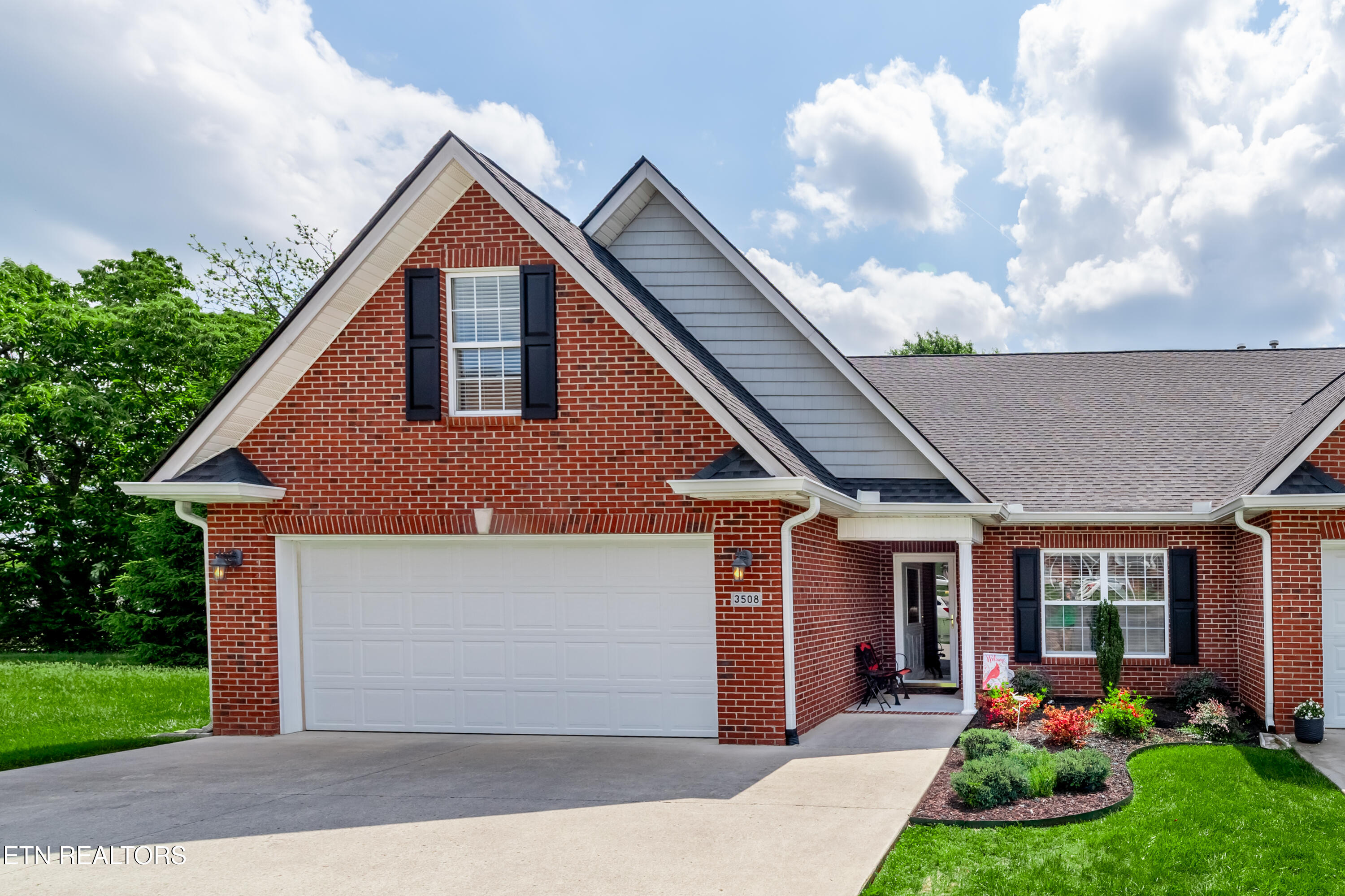 3508 Oak Villa Way Knoxville TN 37931