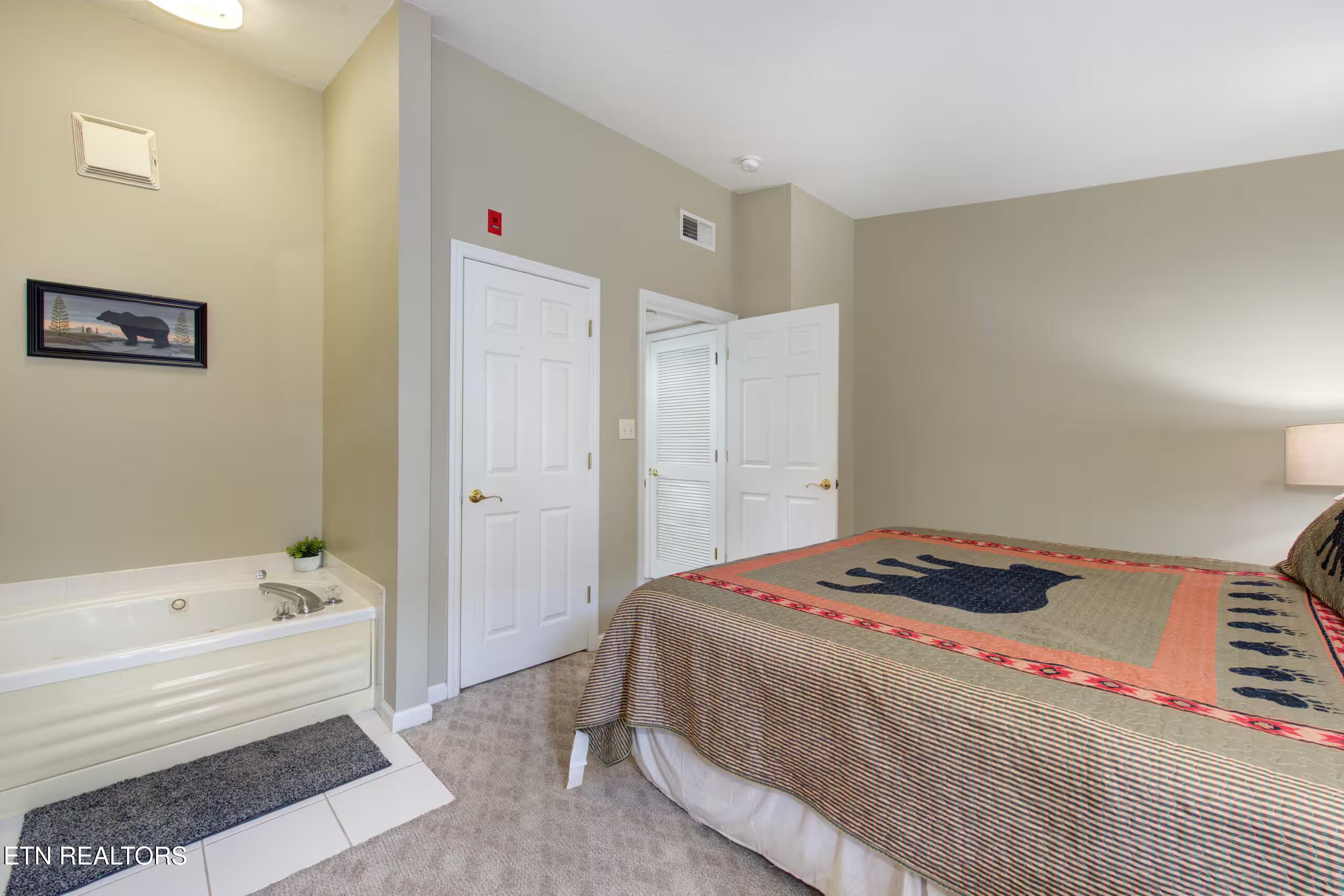 2743 Colonial Drive Pigeon Forge TN 37863