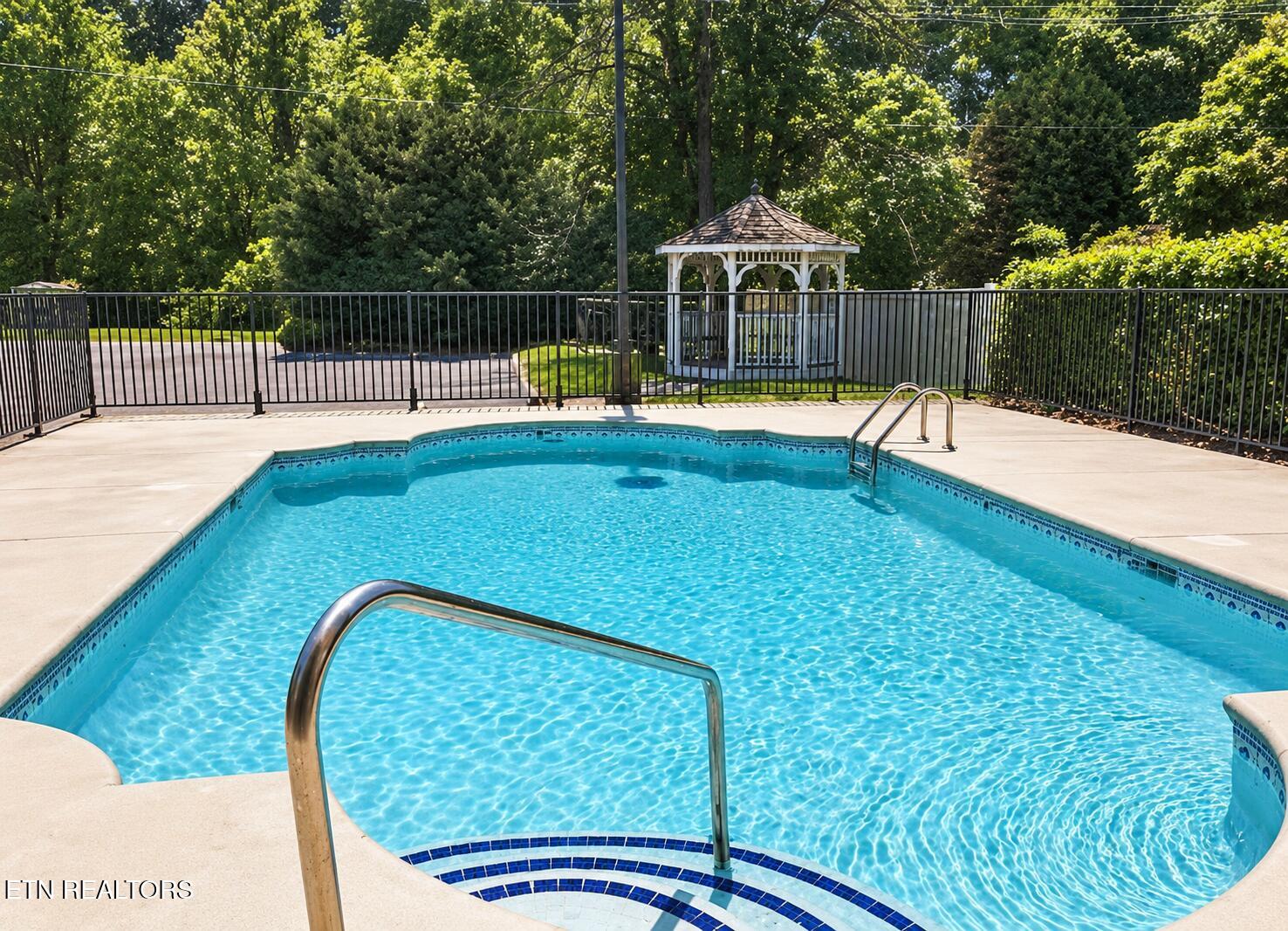 2743 Colonial Drive Pigeon Forge TN 37863